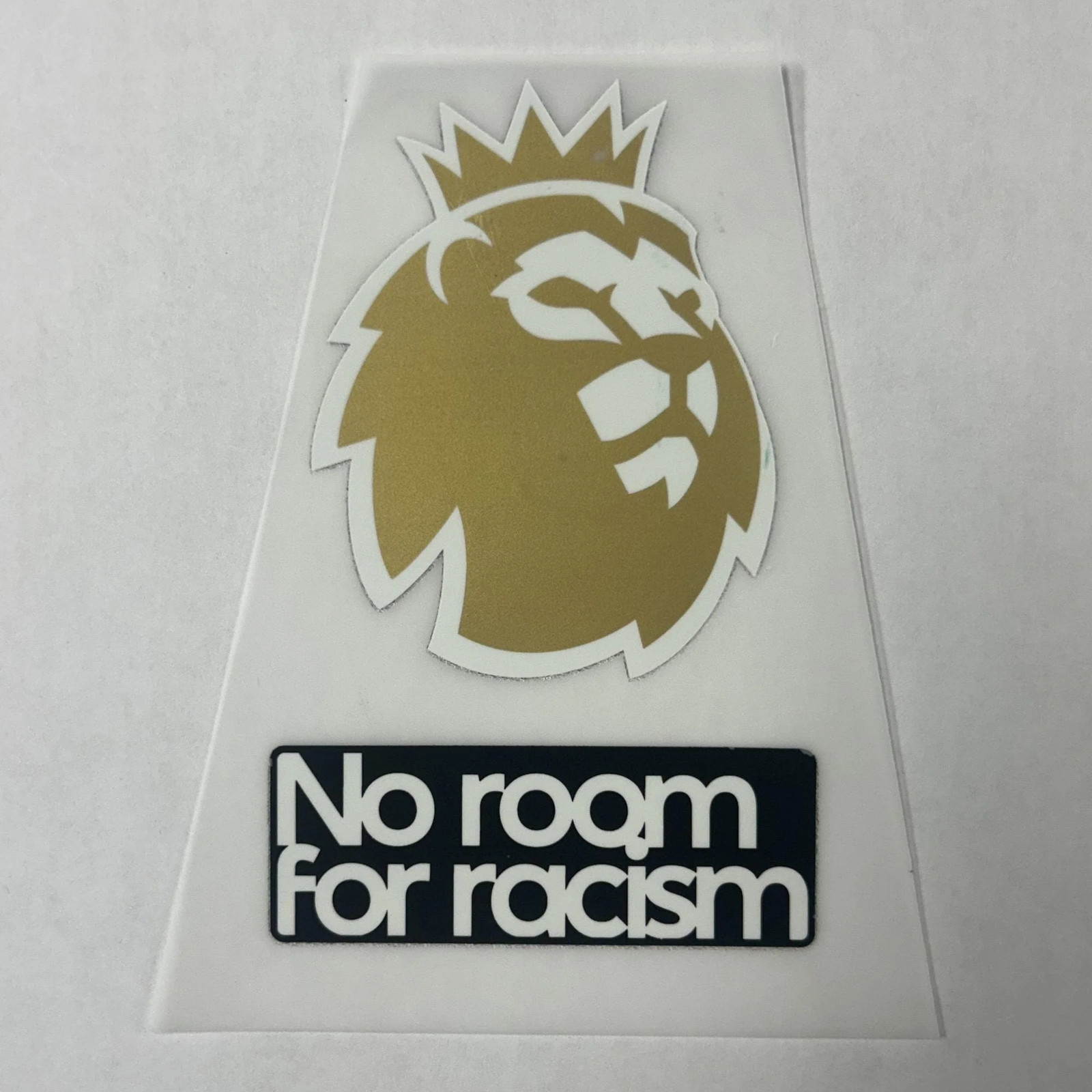 Gold Lion Sleeve Patch Premier League 26/27 Iron On Badge No Room For Racism Gold Lion Sleeve Patch Premier League 26/27 Iron On Badge No Room For Racism