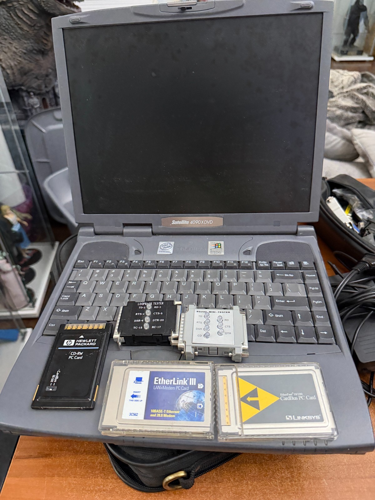 Vintage Toshiba Satellite 4090XDVD Intel Celeron 400Mhz Retro - Powers up Cards Vintage Toshiba Satellite 4090XDVD Intel Celeron 400Mhz Retro - Powers up Cards