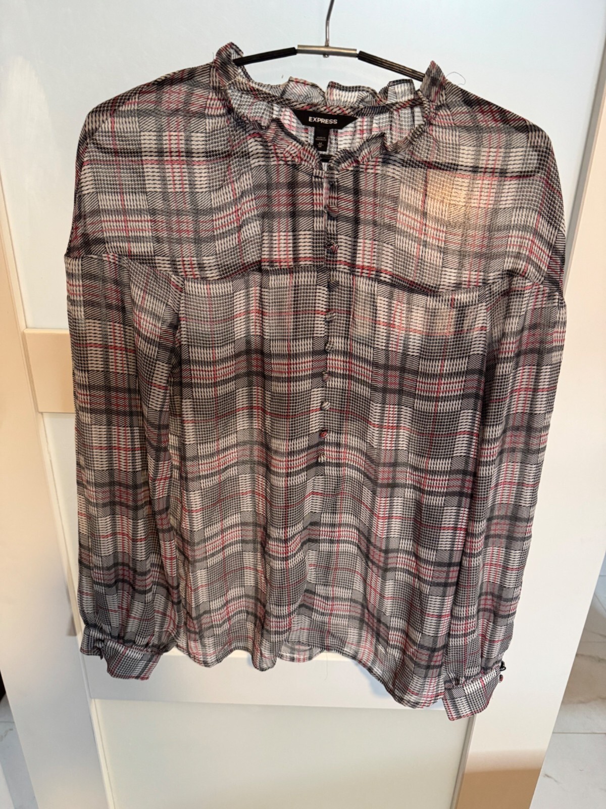 Plaid Long-Sleeve Button-Up M Blouse - Express                             31-14