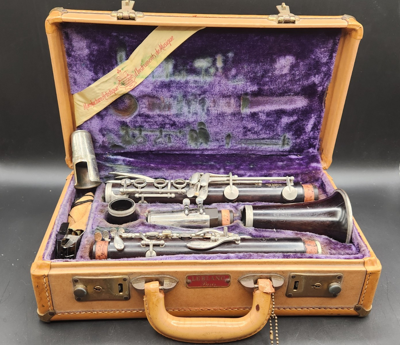 Leblanc LL Professional Grade Clarinet w/Leather Case - 1983 SN: 55176 - Vintage Leblanc LL Professional Grade Clarinet w/Leather Case - 1983 SN: 55176 - Vintage