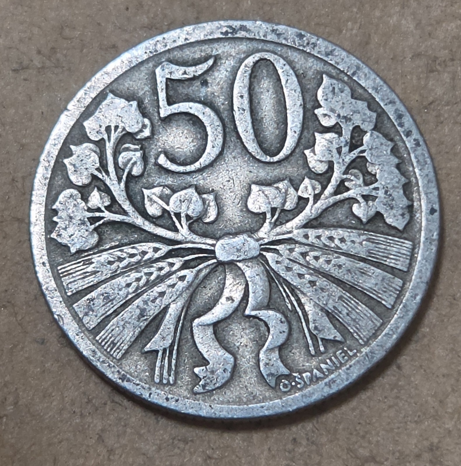 CZECHOSLOVAKIA 🇨🇿 FIFTY (50) HALÉŘŮ COIN 1922 CZECHOSLOVAKIA 🇨🇿 FIFTY (50) HALÉŘŮ COIN 1922