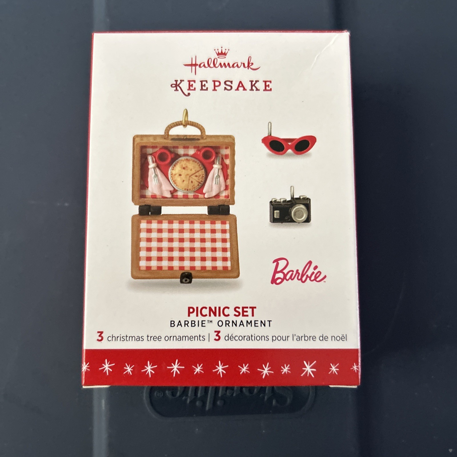 Hallmark: Picnic Set - Barbie - Set of 3 Accessories - 2016 Ornament Hallmark: Picnic Set - Barbie - Set of 3 Accessories - 2016 Ornament