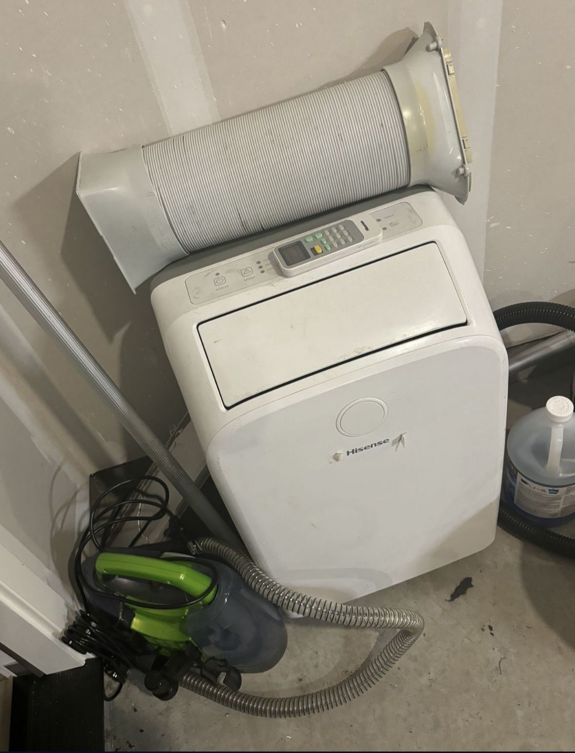 Hisense 8,000 BTU SACC Portable Air Conditioner with Heatpump, (sold as is) Hisense 8,000 BTU SACC Portable Air Conditioner with Heatpump, (sold as is)