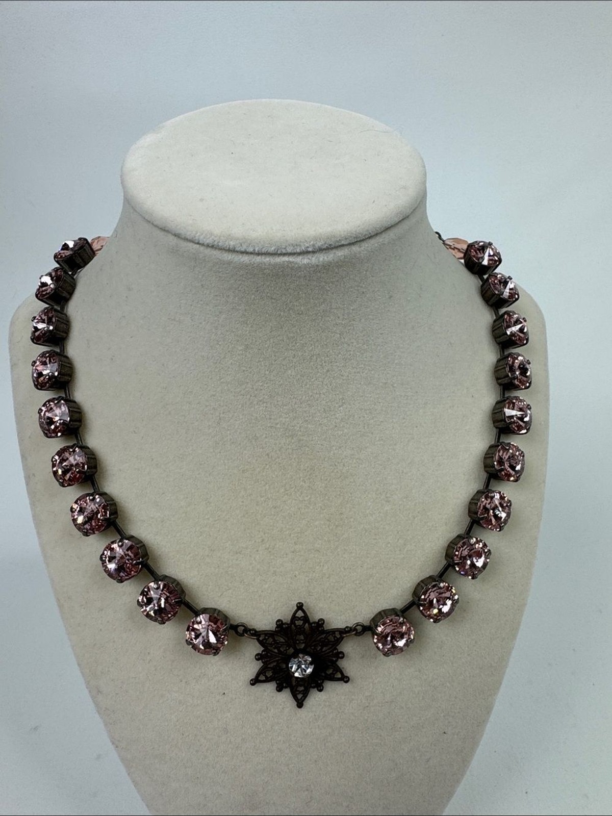 Sabika Rose Pink Crystal Starburst Necklace Sparkle Adjustable NEW Rare Sabika Rose Pink Crystal Starburst Necklace Sparkle Adjustable NEW Rare