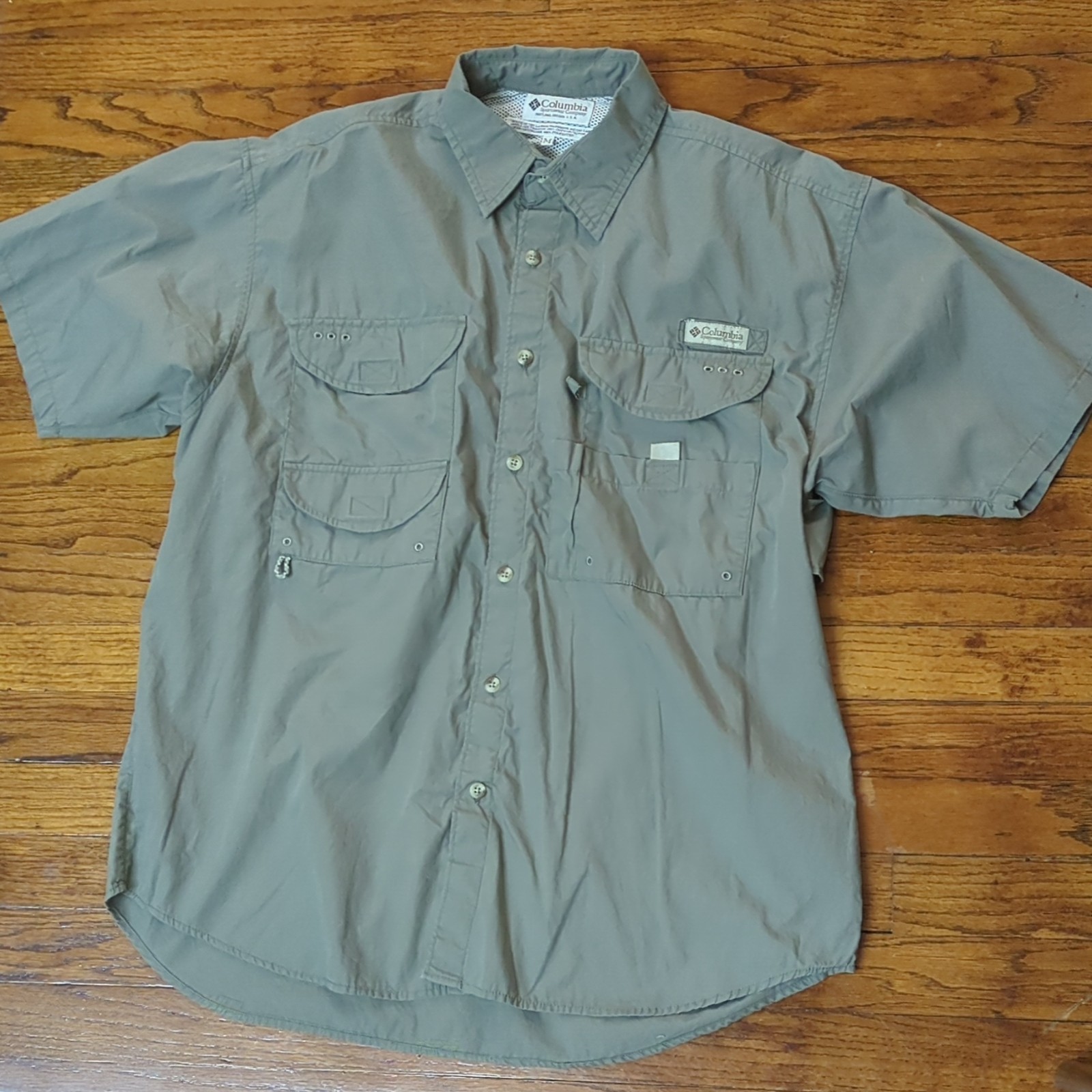 Columbia PFG Fishing Shirt Mens Medium OD green Vented Short Sleeve Columbia PFG Fishing Shirt Mens Medium OD green Vented Short Sleeve