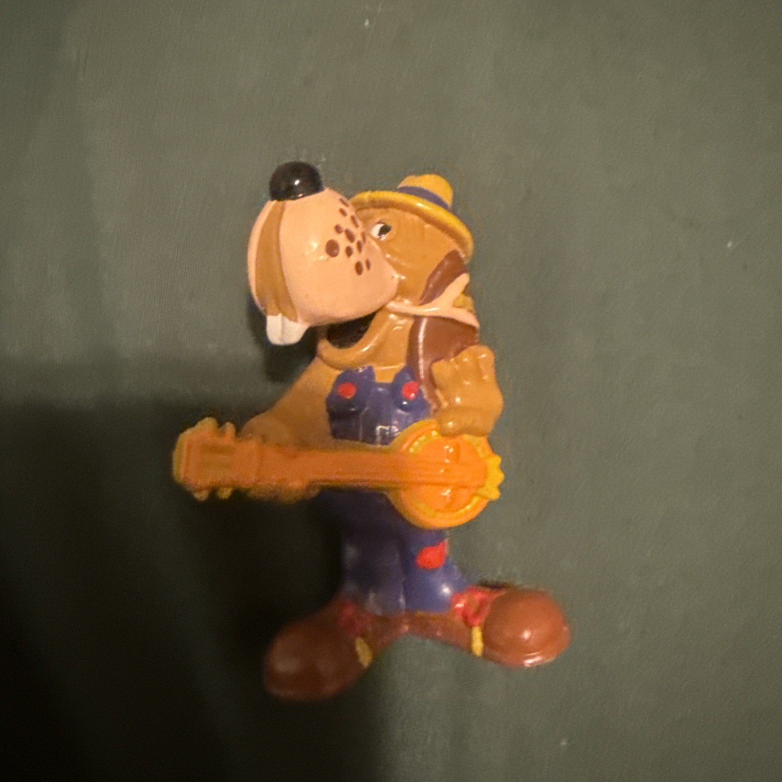 Vintage 1983 Chuck E. Cheese Pizza Time Theatre Jasper Jowls Figurine Vintage 1983 Chuck E. Cheese Pizza Time Theatre Jasper Jowls Figurine
