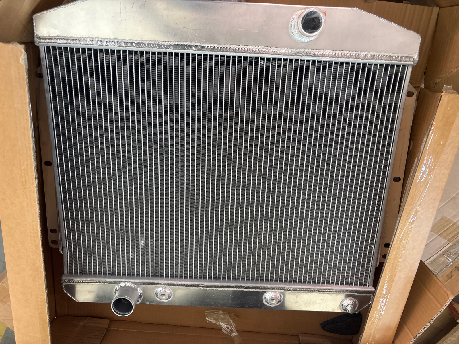 Returned Radiator Fits Mercury Car Ford Configuration 1949 1950 1951 4.2L A/T