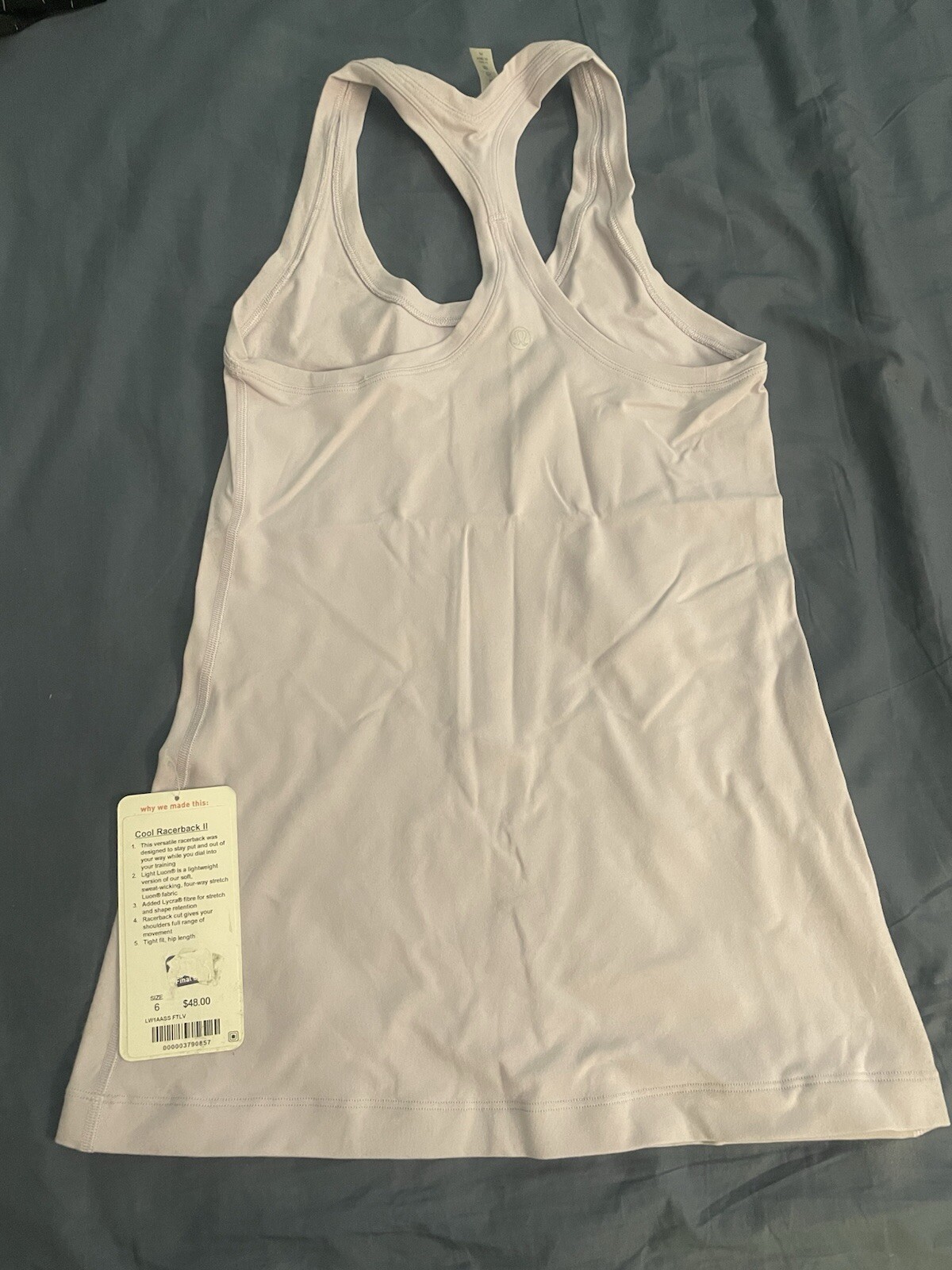 Lululemon Cool Race back II, NWT, Size 6 (B34) Lululemon Cool Race back II, NWT, Size 6 (B34)