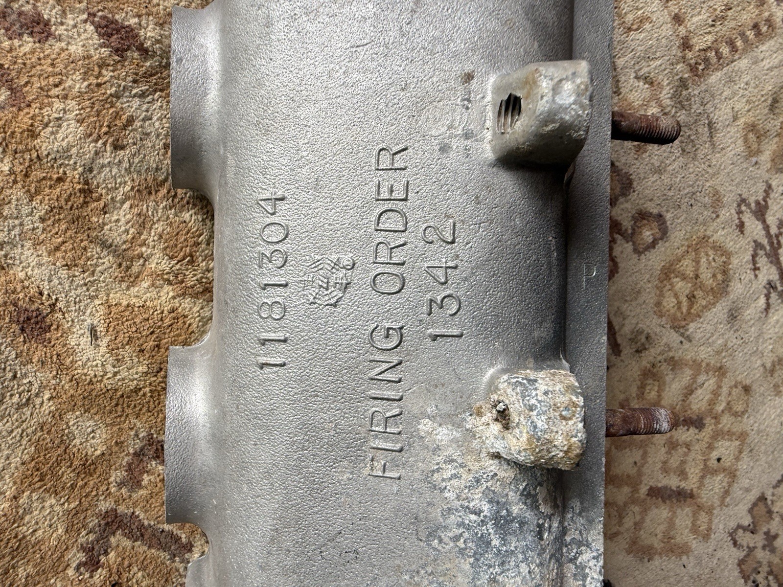 Vintage Cast Aluminum 4-Cylinder Intake Manifold 1181304 Firing Order 1342 Vintage Cast Aluminum 4-Cylinder Intake Manifold 1181304 Firing Order 1342