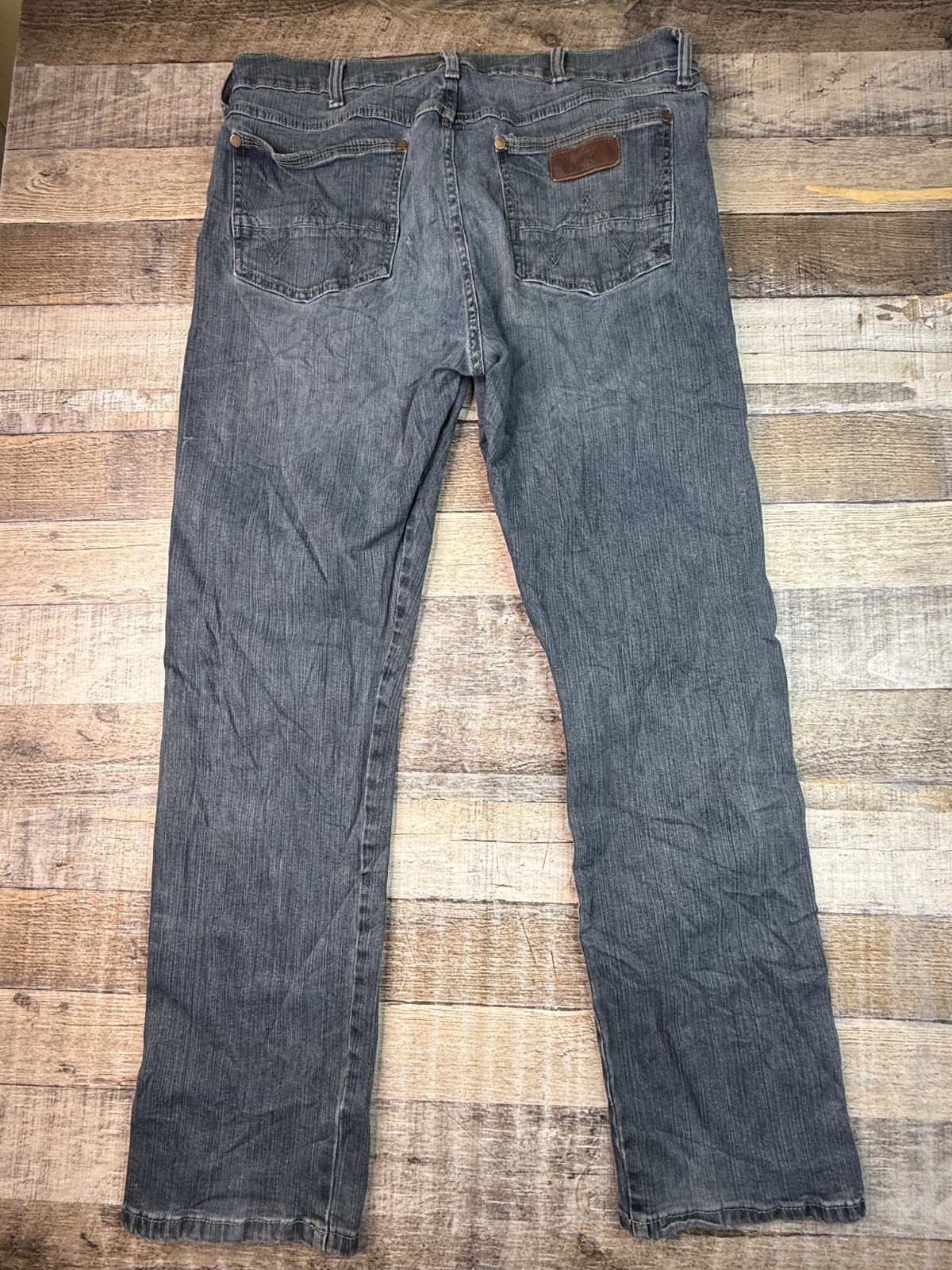 Wrangler Retro Slim Straight Western Cowboy Dark Blue Jeans Mens Size 36x32 Wrangler Retro Slim Straight Western Cowboy Dark Blue Jeans Mens Size 36x32