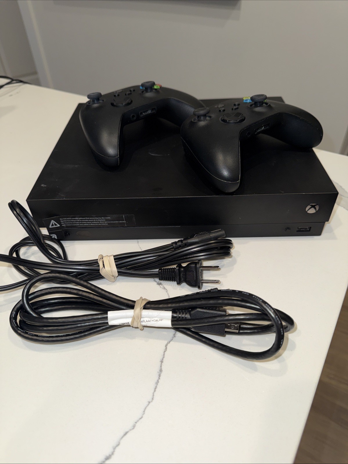 Microsoft Xbox One X 1TB Console Gaming System Black 1787 /PARTS Or REPAIR *READ Microsoft Xbox One X 1TB Console Gaming System Black 1787 /PARTS Or REPAIR *READ