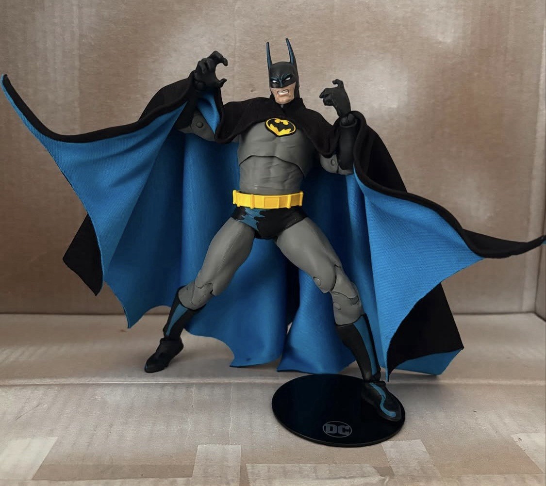 custom batman 2 tone wired cape mcfarlane DC multiverse 1/10 NOT FIGURE custom batman 2 tone wired cape mcfarlane DC multiverse 1/10 NOT FIGURE