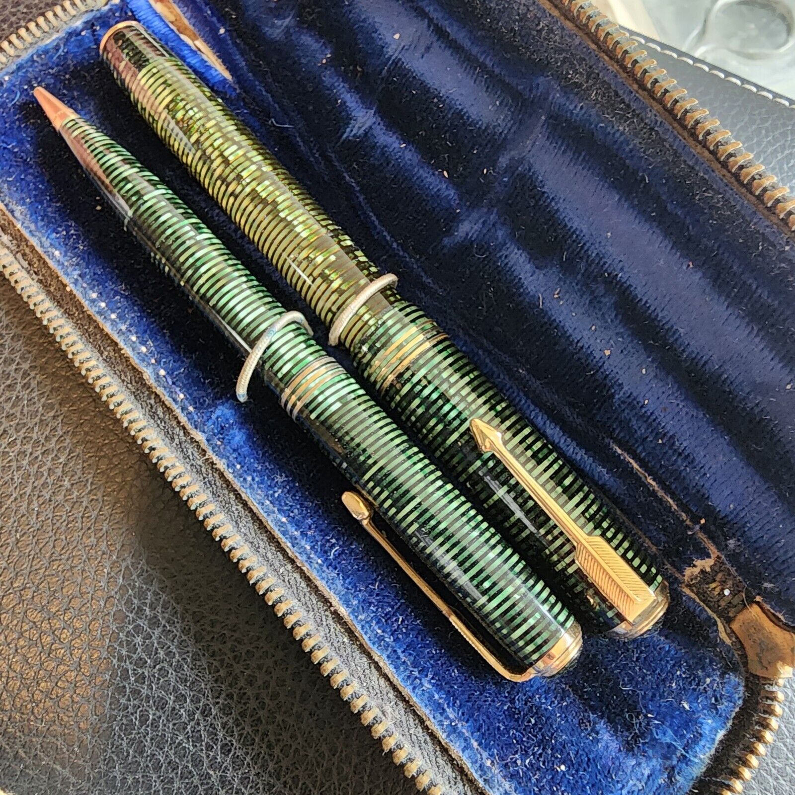1936 Parker Vacumatic Green Celluloid Fountain Pen And Pencil... New Sac...
