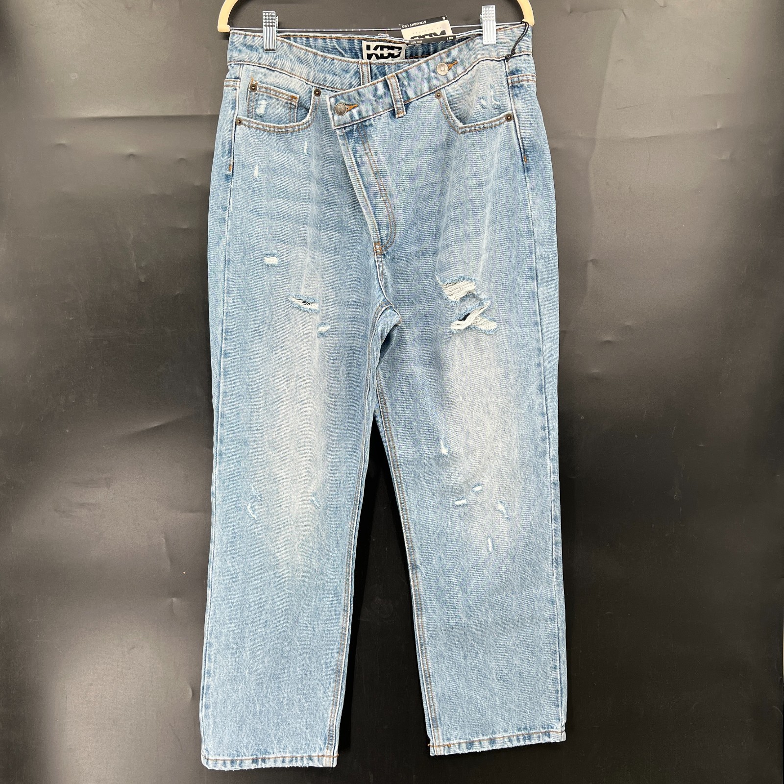 NEW KBB by Kahlana light wash crossover front distressed straight leg jeans 8 NEW KBB by Kahlana light wash crossover front distressed straight leg jeans 8