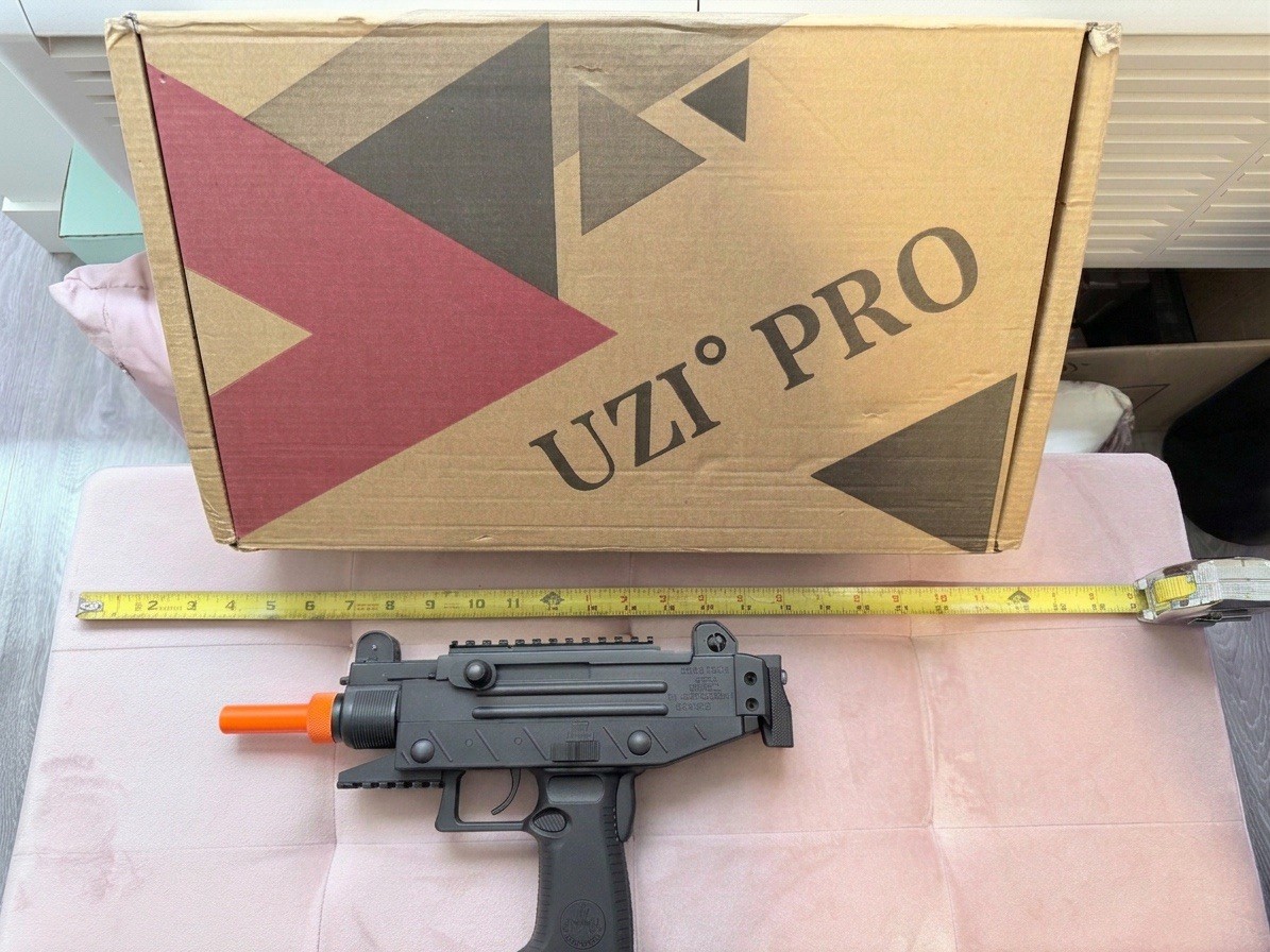 Toy Gun pistol Collectable UZI pro IWI Machine Rare Metal Gangster Full size 1:1