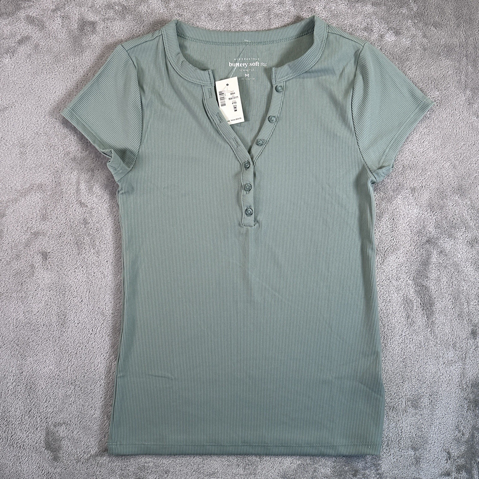 Aeropostale Women’s Buttery Soft V-Neck With Buttons Seamless Size Medium
