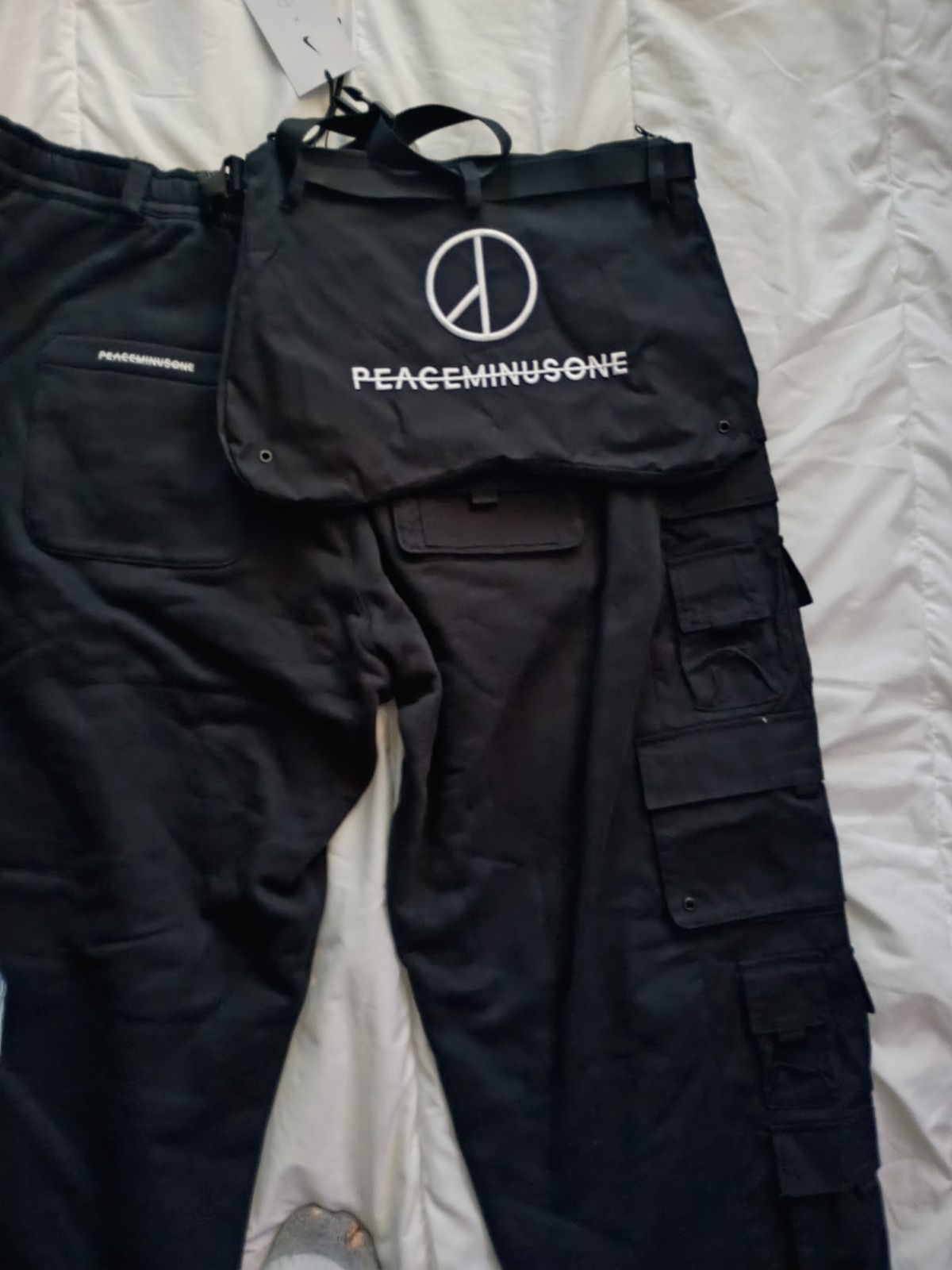 Nike x Peaceminusone G-Dragon Wide Pants Nike x Peaceminusone G-Dragon Wide Pants