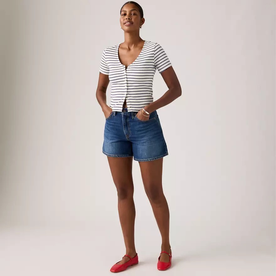 Levi's® Women's Cinch Mid-thigh Lightweight Women's Shorts - NWOT $65 Retail Levi's® Women's Cinch Mid-thigh Lightweight Women's Shorts - NWOT $65 Retail