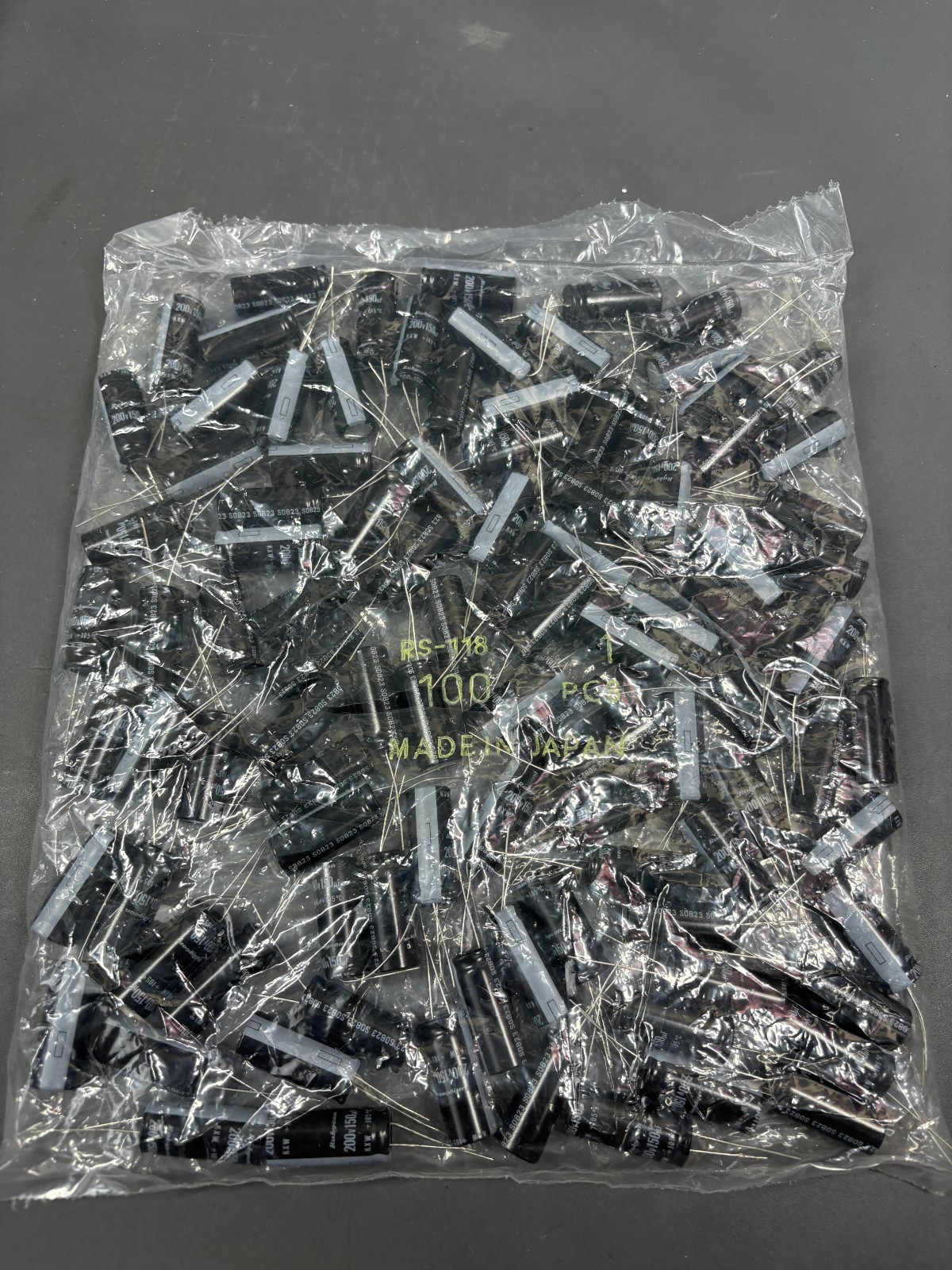 50x Rubycon KXW 150uF 200V Electrolytic Capacitors 105°C Radial High Voltage Lot