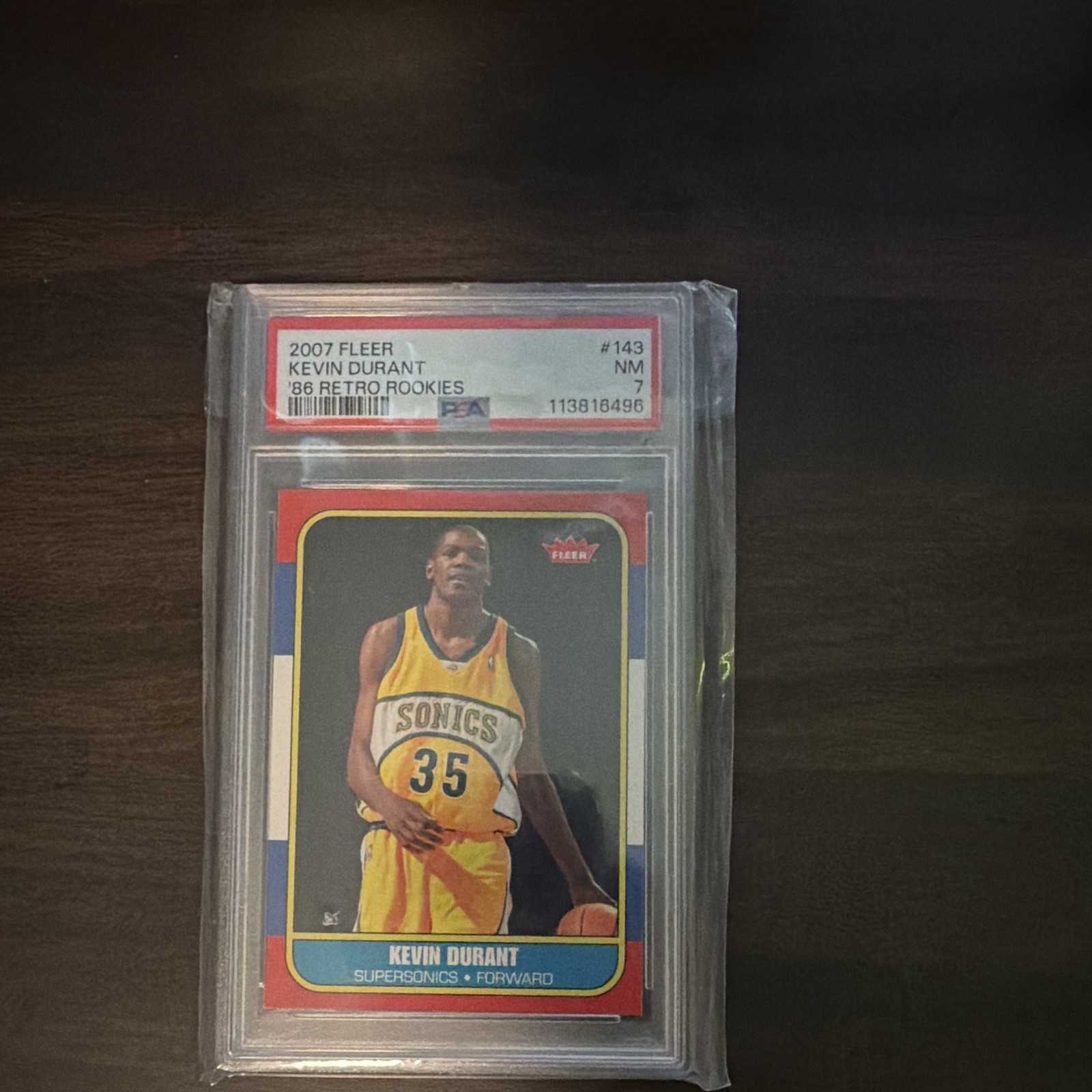 Fleer Kevin Durant 2007 Fleer \'86 Retro Rookies #143 Rookie Insert PSA 7 Fleer Kevin Durant 2007 Fleer \'86 Retro Rookies #143 Rookie Insert PSA 7