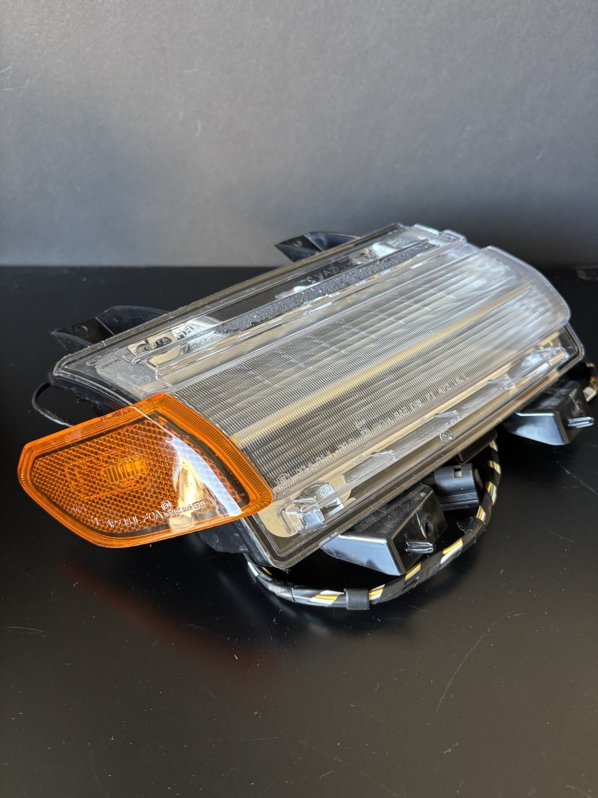 2018-2026 Jeep Wrangler JL JT Left Park Turn Signal Lamp Mopar 55112885AH 2018-2026 Jeep Wrangler JL JT Left Park Turn Signal Lamp Mopar 55112885AH