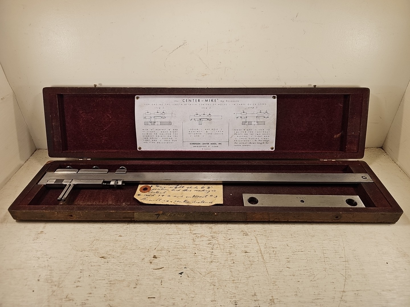 VINTAGE Sorensen The Center-Mike Center Distance Gage Model A7 w/Case #477 VINTAGE Sorensen The Center-Mike Center Distance Gage Model A7 w/Case #477