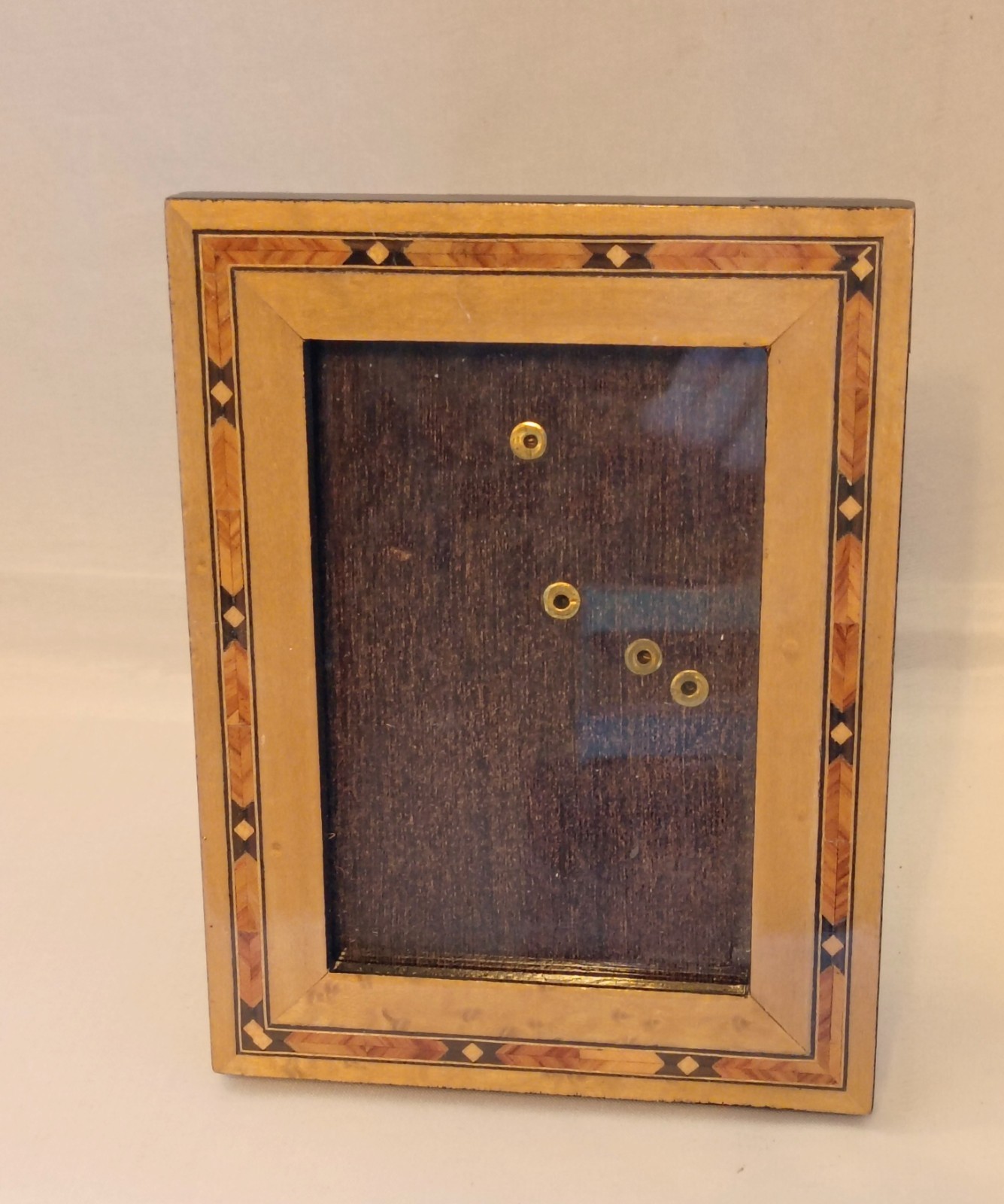 Vtg Fetco Marquetry Wood Inlay Picture Frame Multicolor for a 3x4.5 Photo