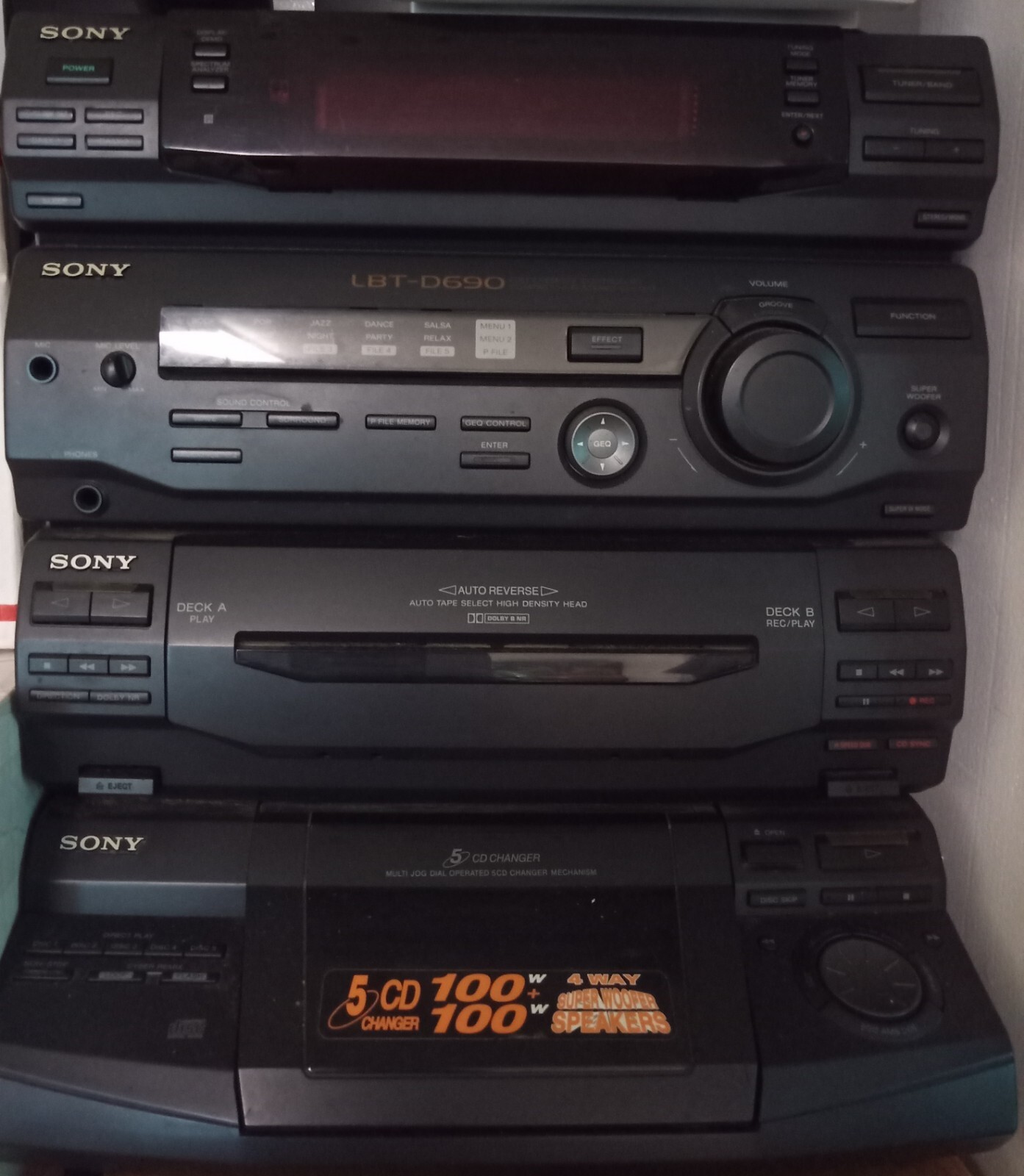 SONY LBT-D690 - 5CD CHANGER, DUAL CASSETTE - CD NOT WORKING, CASSETTE NEED BELTS SONY LBT-D690 - 5CD CHANGER, DUAL CASSETTE - CD NOT WORKING, CASSETTE NEED BELTS