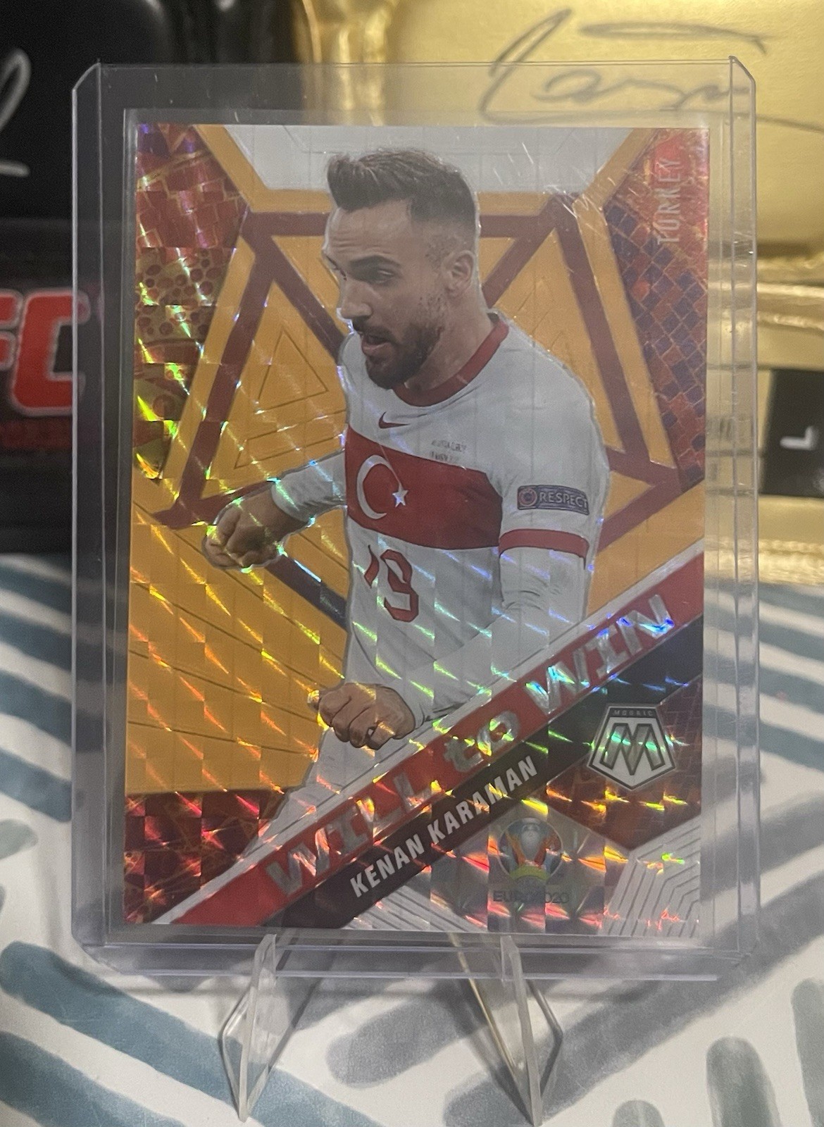 2021 Panini Mosaic UEFA EURO SOCCER Kenan Karaman Will To Win /25 (RD) 2021 Panini Mosaic UEFA EURO SOCCER Kenan Karaman Will To Win /25 (RD)
