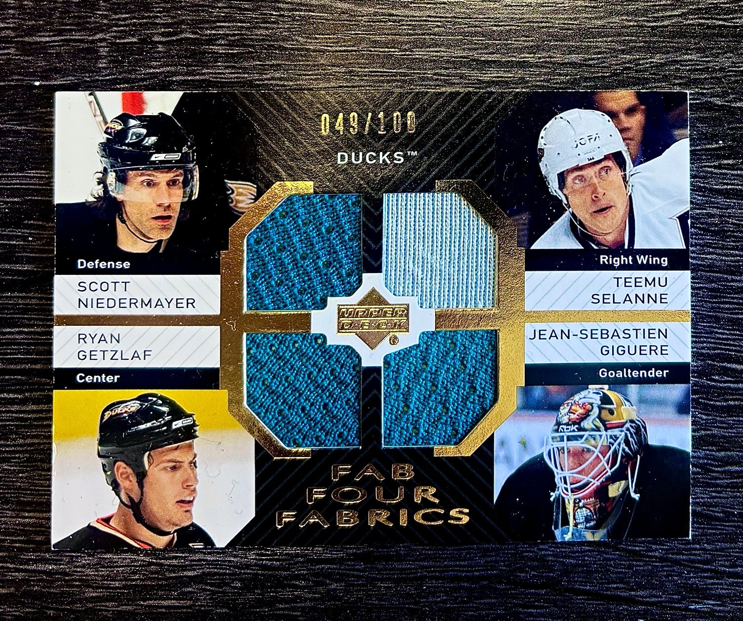 Upper Deck 2007-08 Fab Four Fabrics Selanne/Getzlaf/Giguere/Niedermayer /100 Upper Deck 2007-08 Fab Four Fabrics Selanne/Getzlaf/Giguere/Niedermayer /100