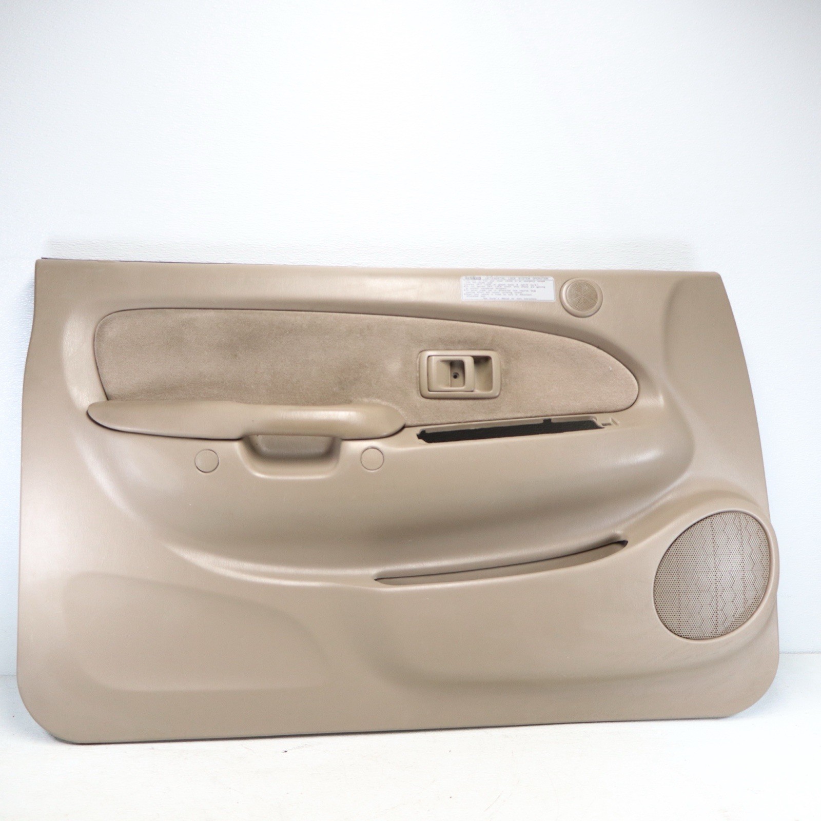 2001-2004 Toyota Tacoma Interior Door Panel Trim Front RH Passenger side Tan OEM 2001-2004 Toyota Tacoma Interior Door Panel Trim Front RH Passenger side Tan OEM