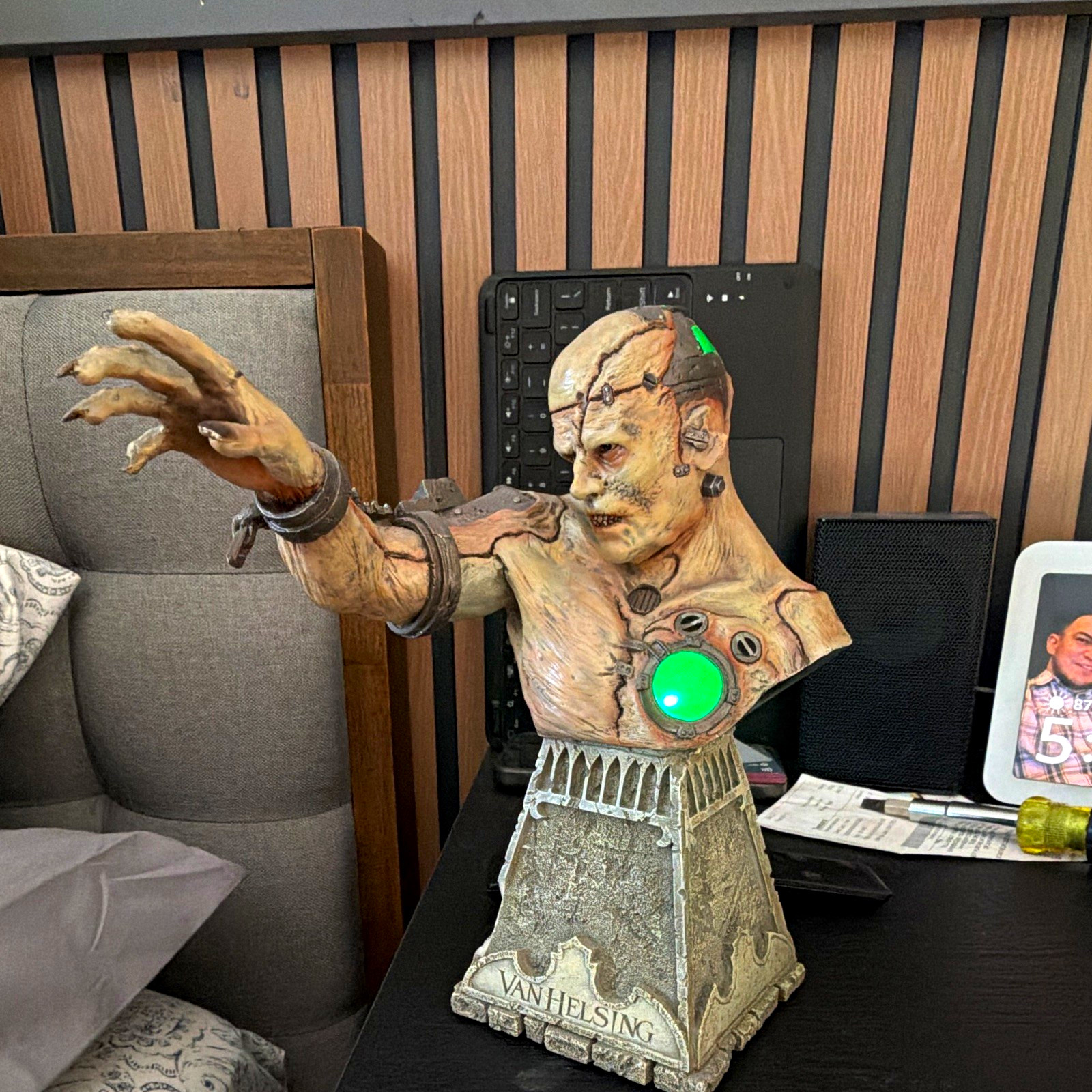 Sideshow Collectibles Van Helsing Frankenstein's Monster Resin Statue Multicolor Sideshow Collectibles Van Helsing Frankenstein's Monster Resin Statue Multicolor