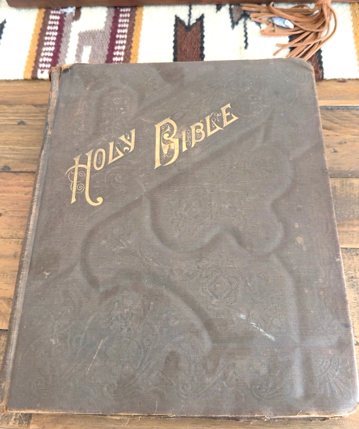 1886 Antique Holy Bible National Publishing Co Illustrated Embossed 13x10x2