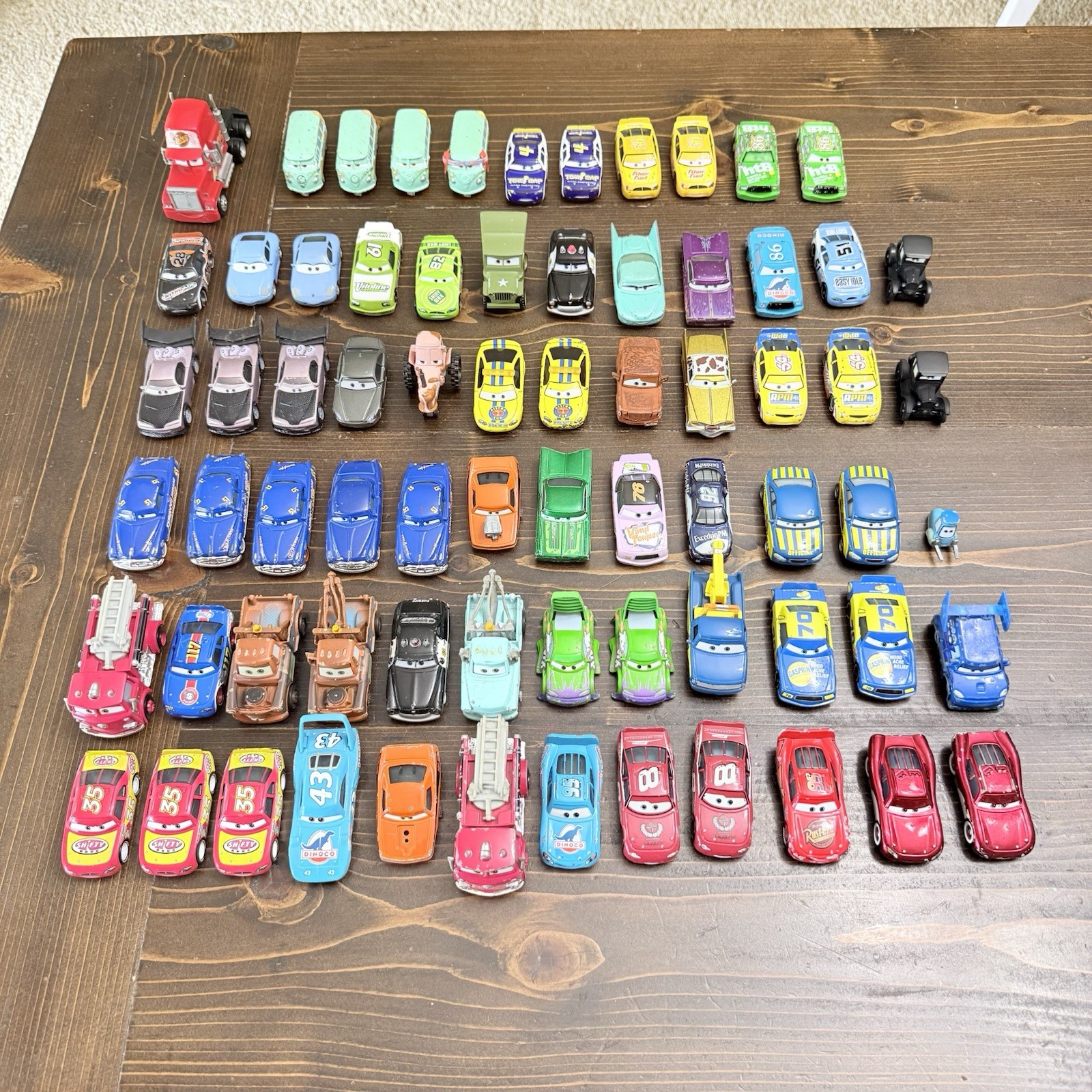 Disney Pixar Cars LARGE LOT Die Cast 70+ Cars Disney Pixar Cars LARGE LOT Die Cast 70+ Cars