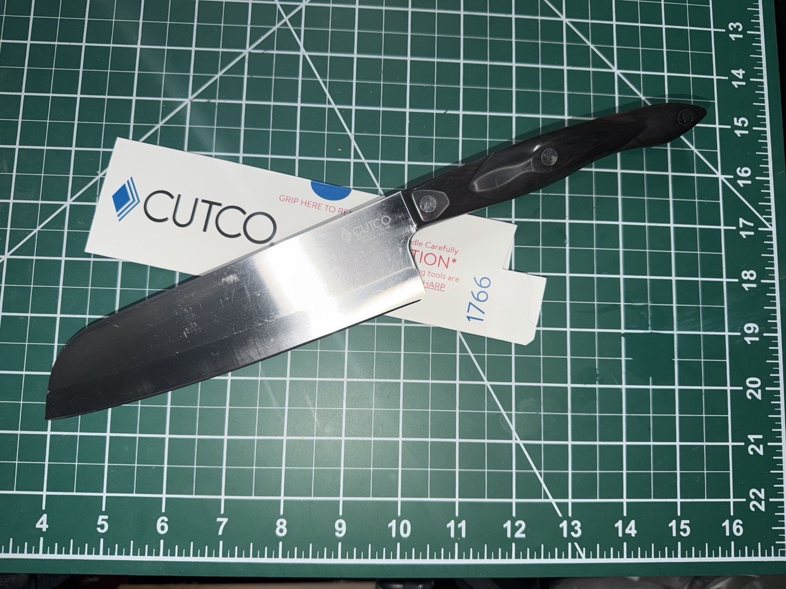 FRESHLY SERVICED BY THE CUTCO SERVICE CENTER 1766 Santoku Knife FRESHLY SERVICED BY THE CUTCO SERVICE CENTER 1766 Santoku Knife
