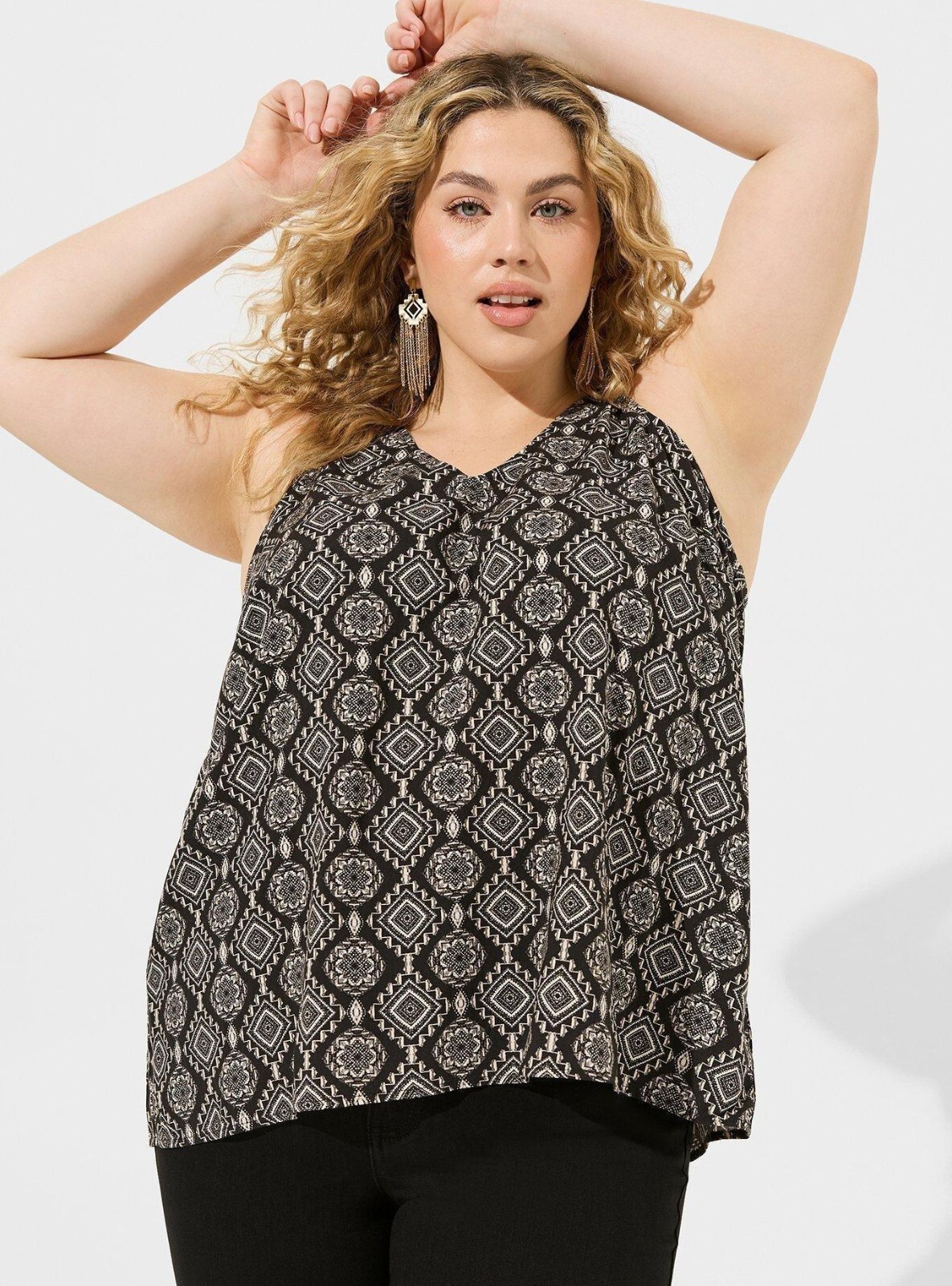 Torrid Plus Size 2X V-Neck Challis Stitch Tank Black Geo Relaxed Sleeveless NWT Torrid Plus Size 2X V-Neck Challis Stitch Tank Black Geo Relaxed Sleeveless NWT