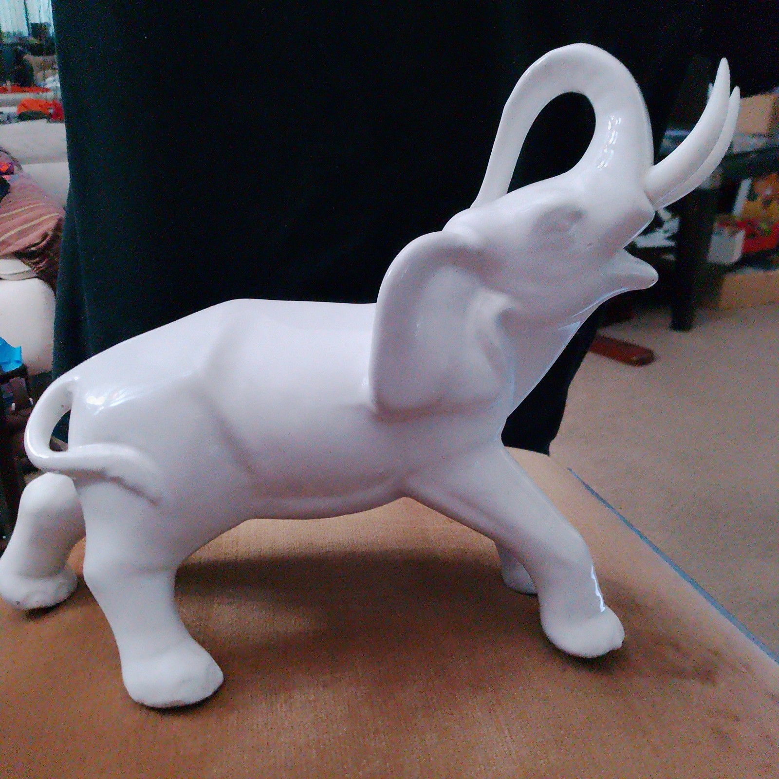 Elephant Figure White Porcelain PEREIRAS Made In Portugal Vintage Elephant Figure White Porcelain PEREIRAS Made In Portugal Vintage
