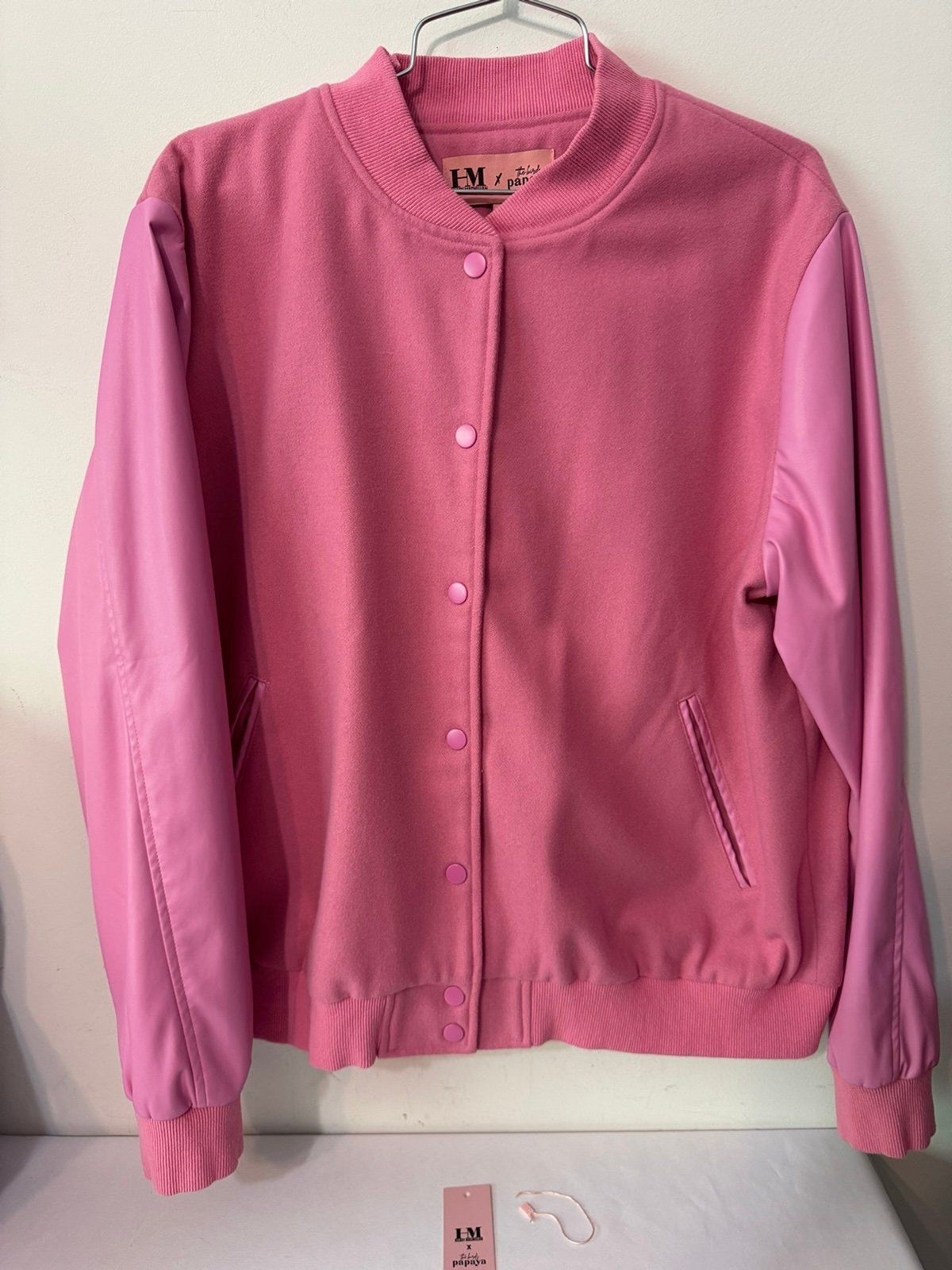 PAPAYA HILARY MACMILLAN THE BIRDS VARSITY JKT 1x nwt PAPAYA HILARY MACMILLAN THE BIRDS VARSITY JKT 1x nwt