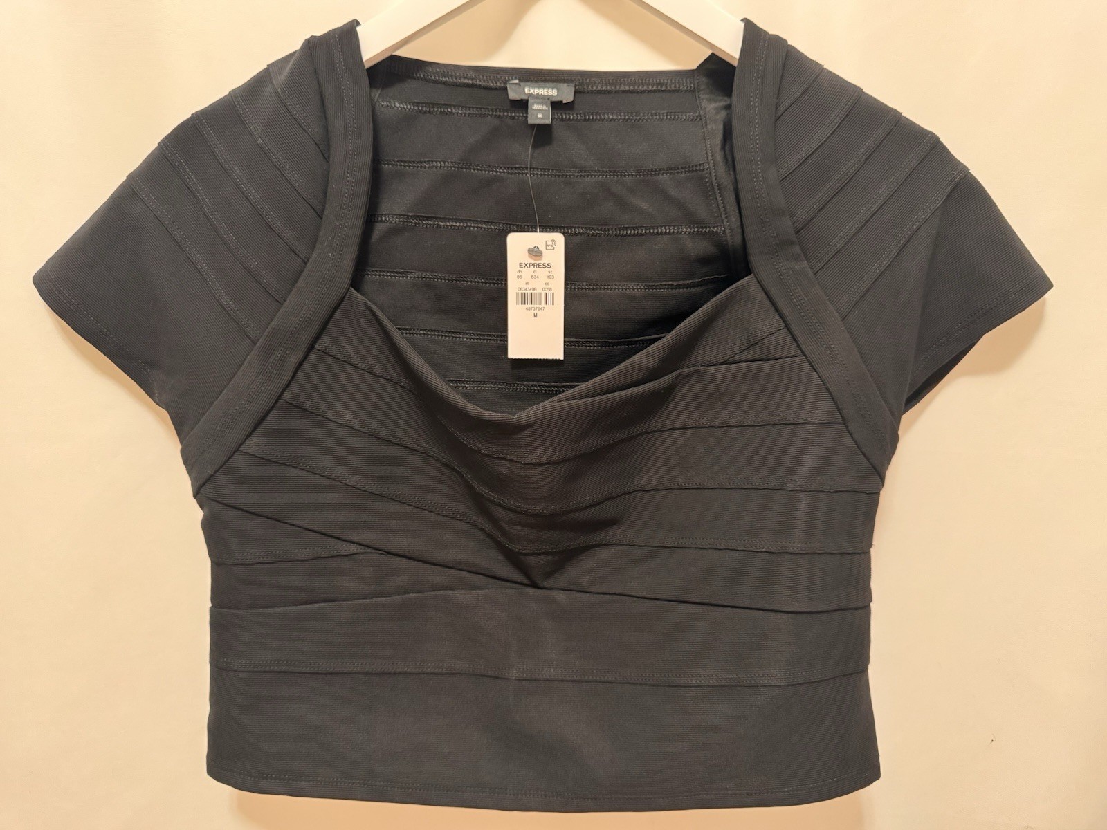 NWT - Express Body Contour Cap-Sleeve Top - Black Dressy Tee, Women’s Size M NWT - Express Body Contour Cap-Sleeve Top - Black Dressy Tee, Women’s Size M