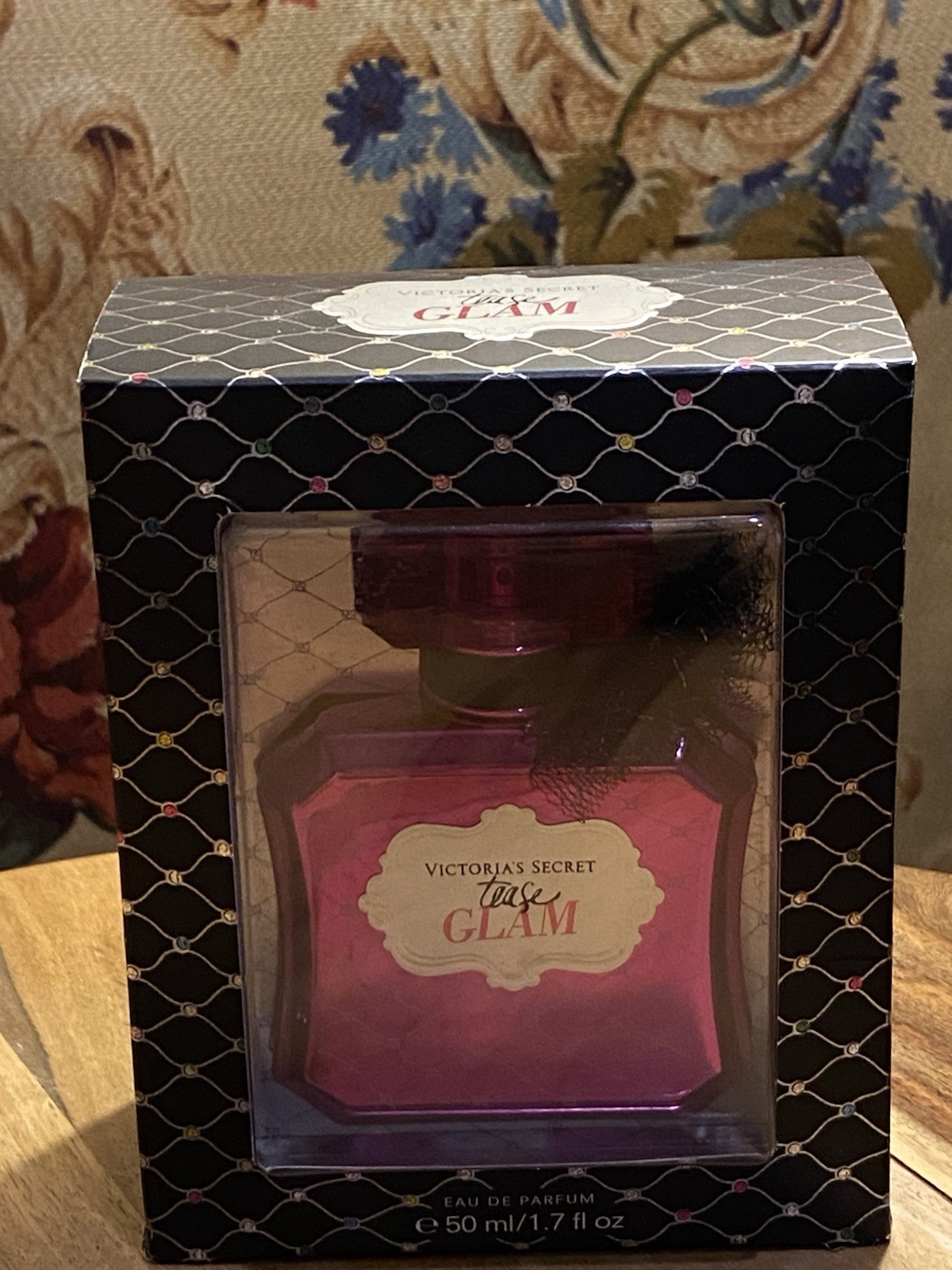 Victoria\'s Secret Tease Glam Eau De Parfum 1.7 oz LE Perfume NIB Discontinued Victoria\'s Secret Tease Glam Eau De Parfum 1.7 oz LE Perfume NIB Discontinued
