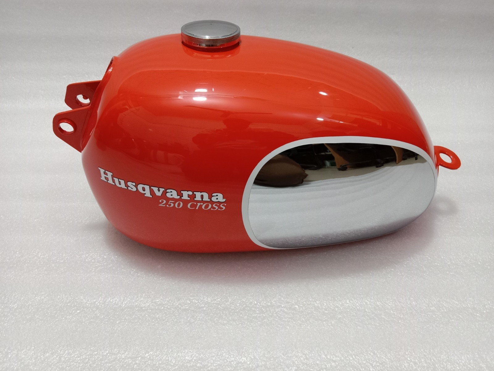 Husqvarna Husky 250 Cross Steel Chrome & Red Painted Fuel Petrol Tank 1968 -1969