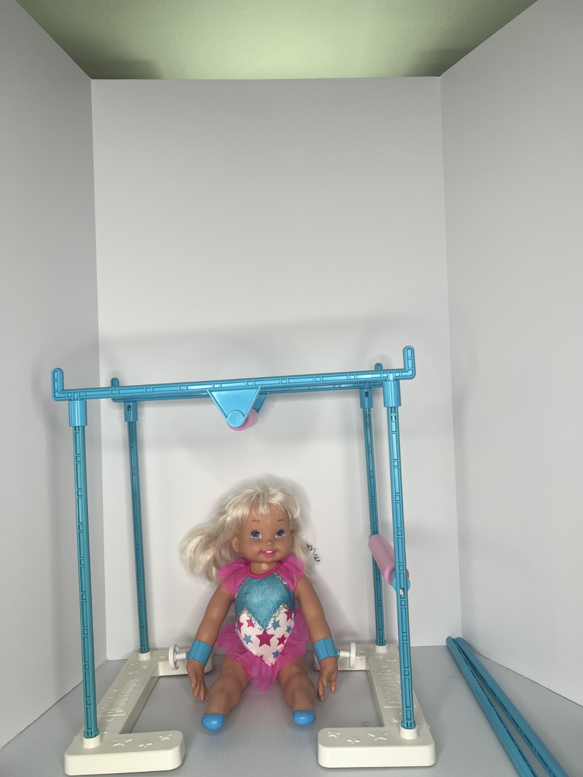 Angelia Mor\'s Vintage 1995 Mattel Super Jennie Gymnast Doll Bars Remote Works Angelia Mor\'s Vintage 1995 Mattel Super Jennie Gymnast Doll Bars Remote Works