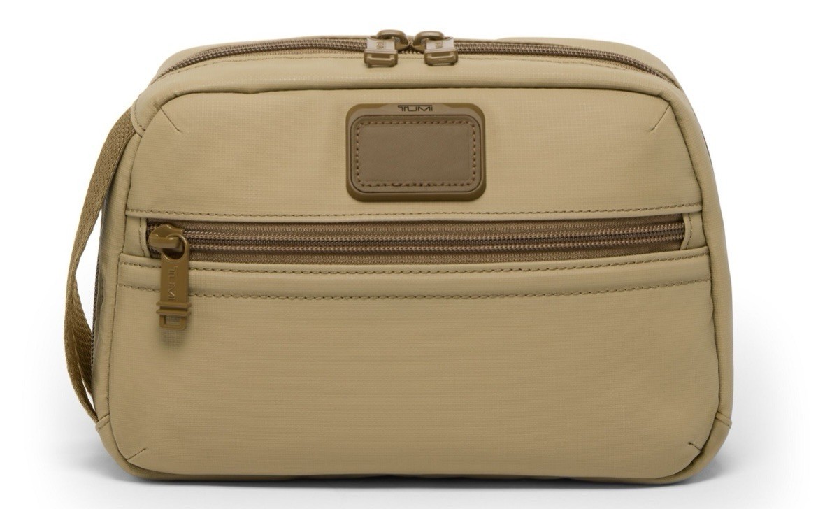 NWOT Tumi Alpha Bravo Response Hanging Travel Kit- Khaki. Rare Color MSRP:$225