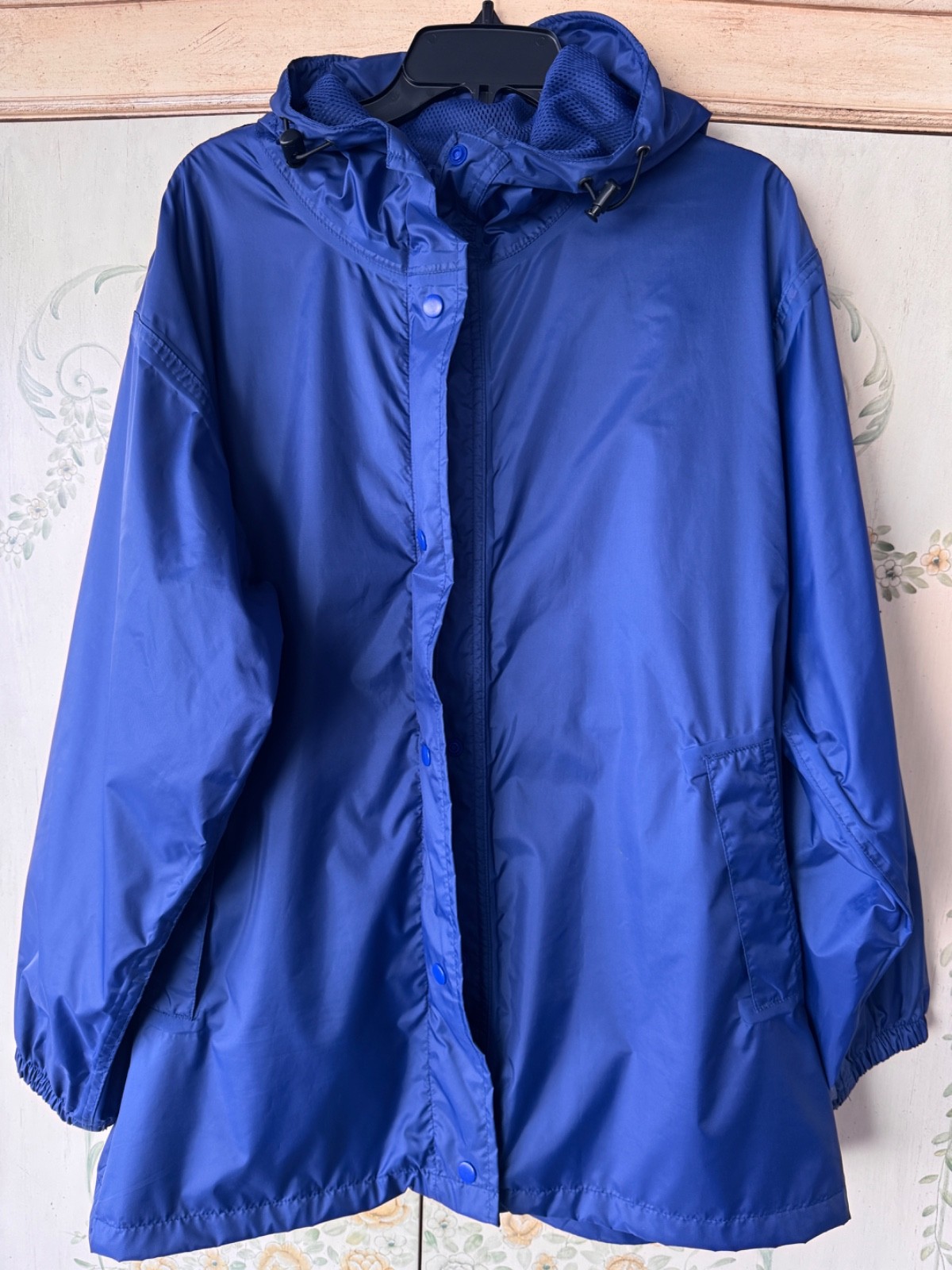 Lands\' End Womens Rain Jacket Nylon size LARGE New WITHOUT TAGS Blue Lands\' End Womens Rain Jacket Nylon size LARGE New WITHOUT TAGS Blue