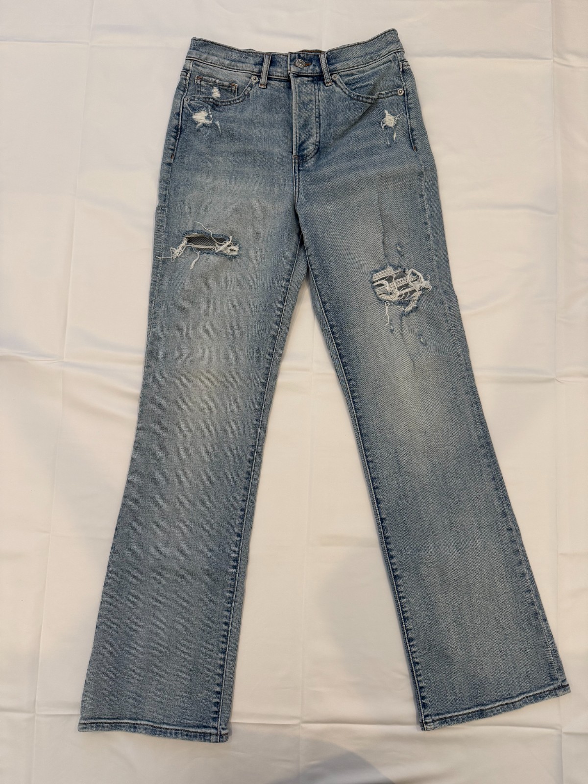 Express ’90s Boot High Rise Jeans Size 4R Distressed Light Wash Button Fly Express ’90s Boot High Rise Jeans Size 4R Distressed Light Wash Button Fly