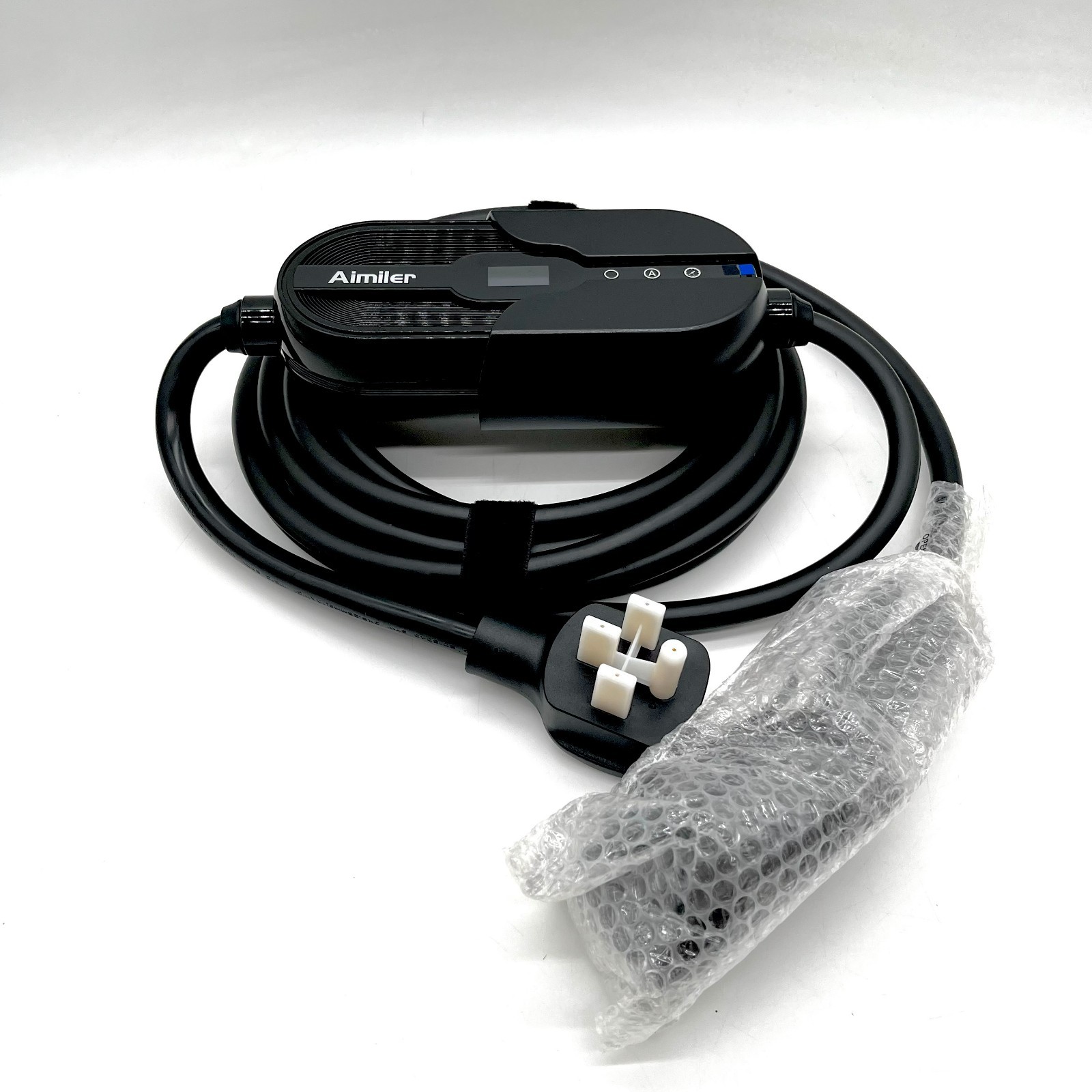 Aimiler Level 2 Type 1 SAE J1772 (240V 32A) Electric Vehicle Charger - Black Aimiler Level 2 Type 1 SAE J1772 (240V 32A) Electric Vehicle Charger - Black