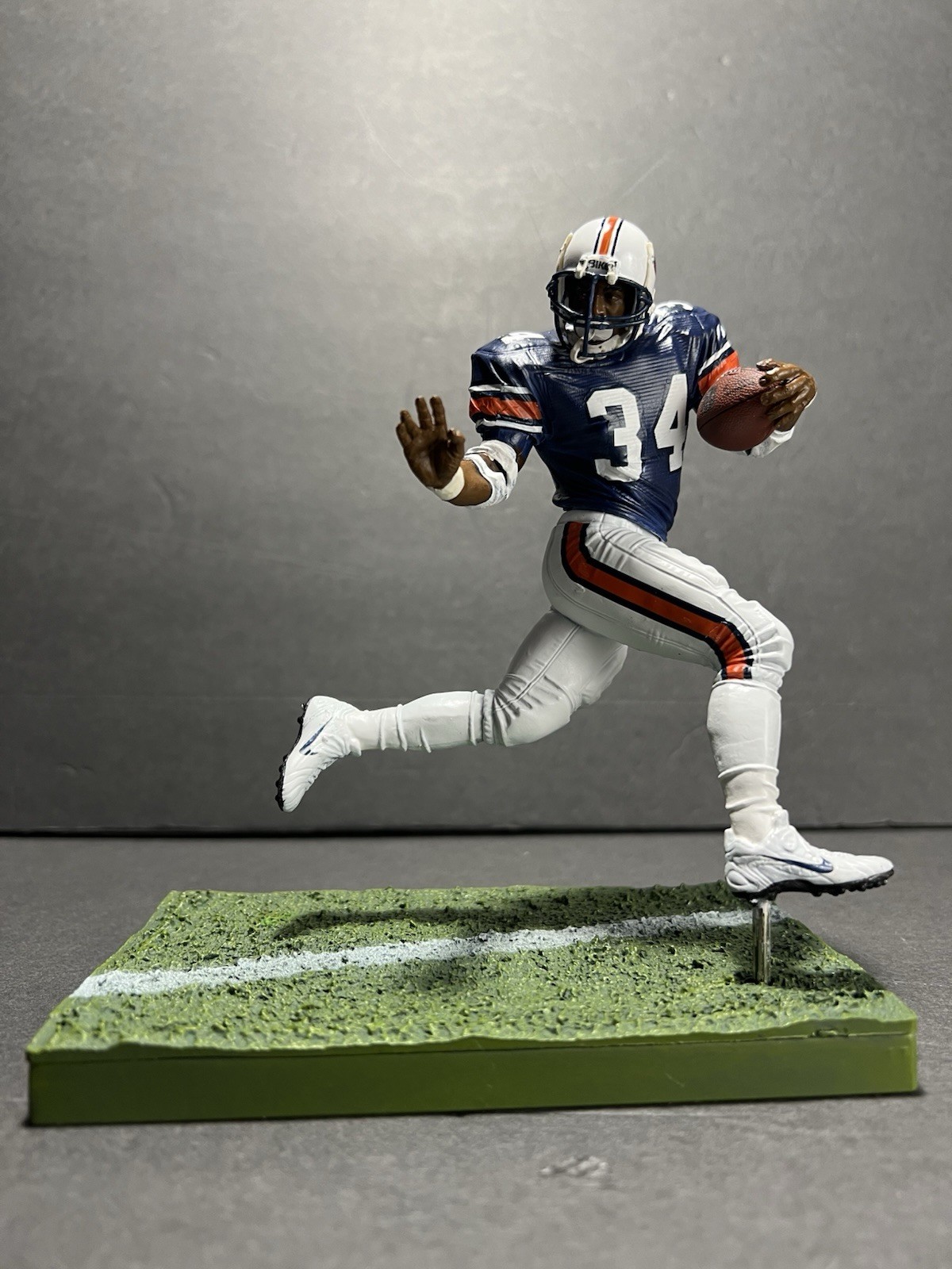 PRE-ORDER Custom McFarlane Bo Jackson Auburn Raiders Jersey Figure **READ