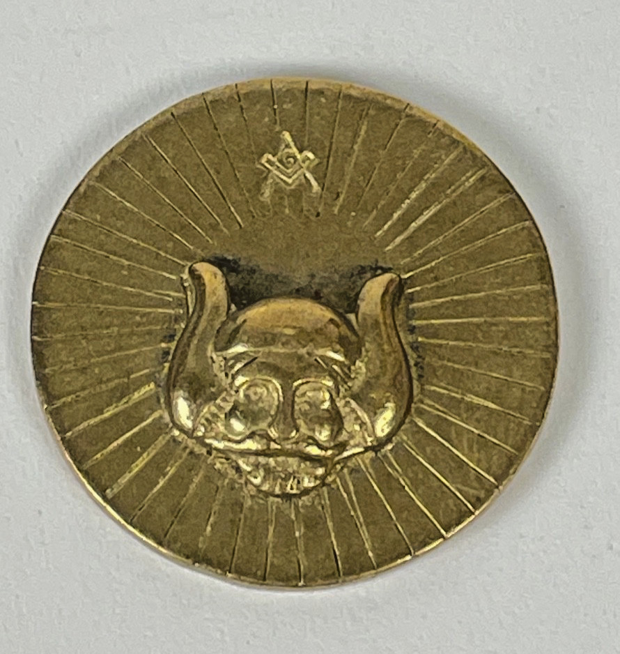 Vintage Masonic Round Tuit Token Skull Square Compass G Freemason Brass Tone