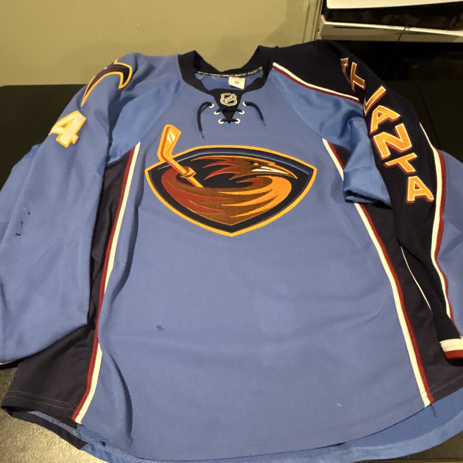 Zach Bogosian #4 Atlanta Thrashers Game Worn Jersey 2010-11 Reebok 58 MeiGray