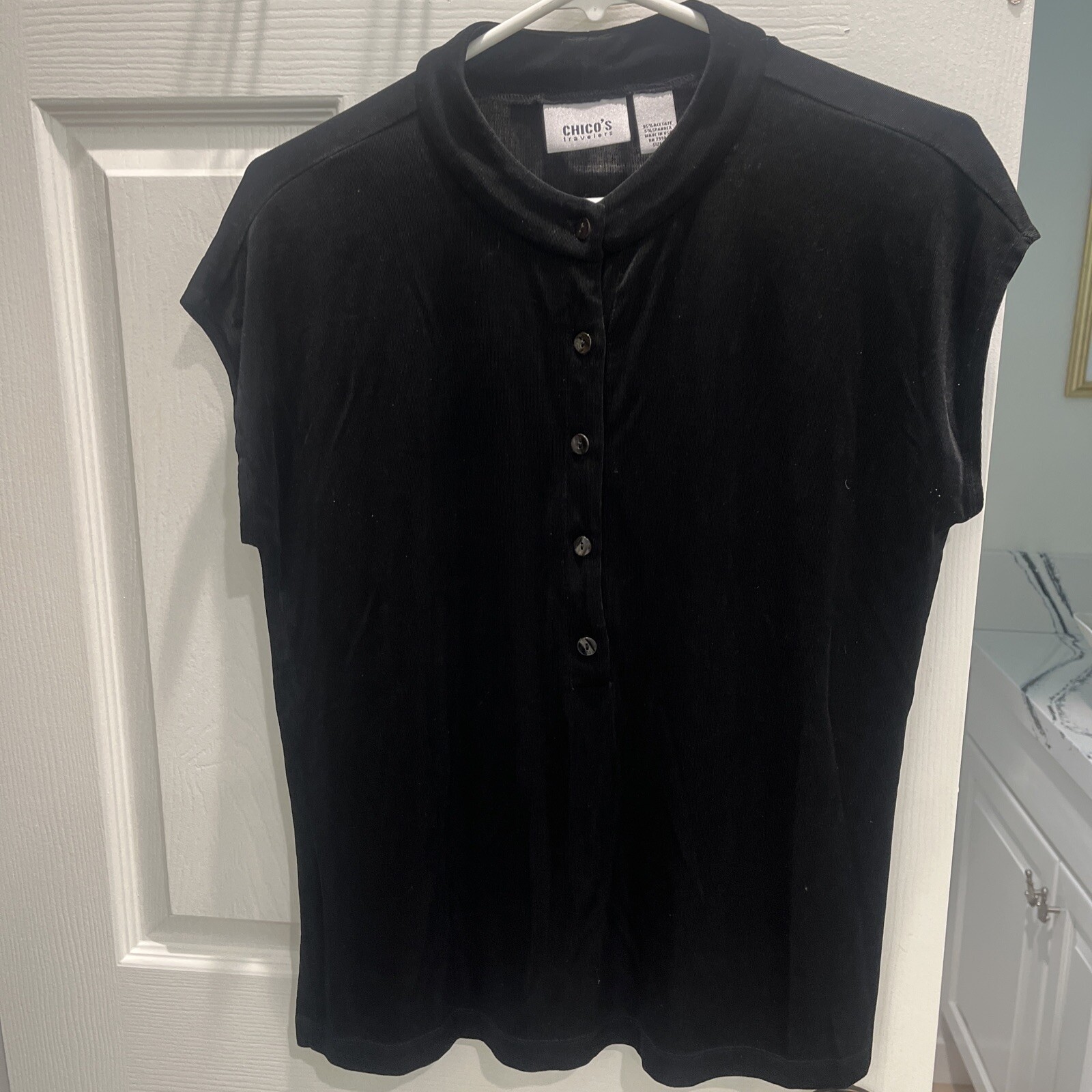 Chicos Travelers Top Womens Size 2 Black Solid Stretch Short Sleeve Chicos Travelers Top Womens Size 2 Black Solid Stretch Short Sleeve